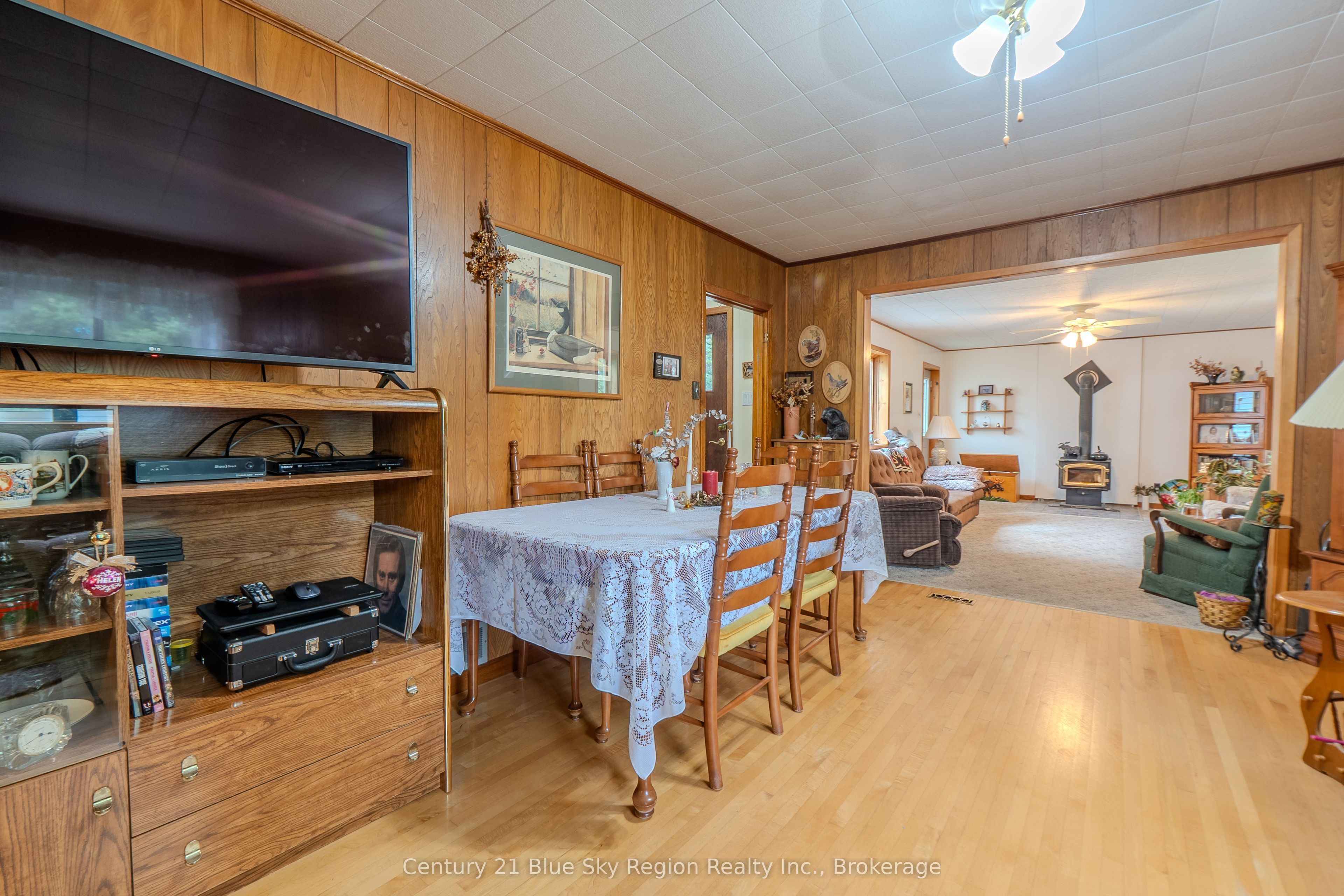 73 O'connor Drive Property Photo 9