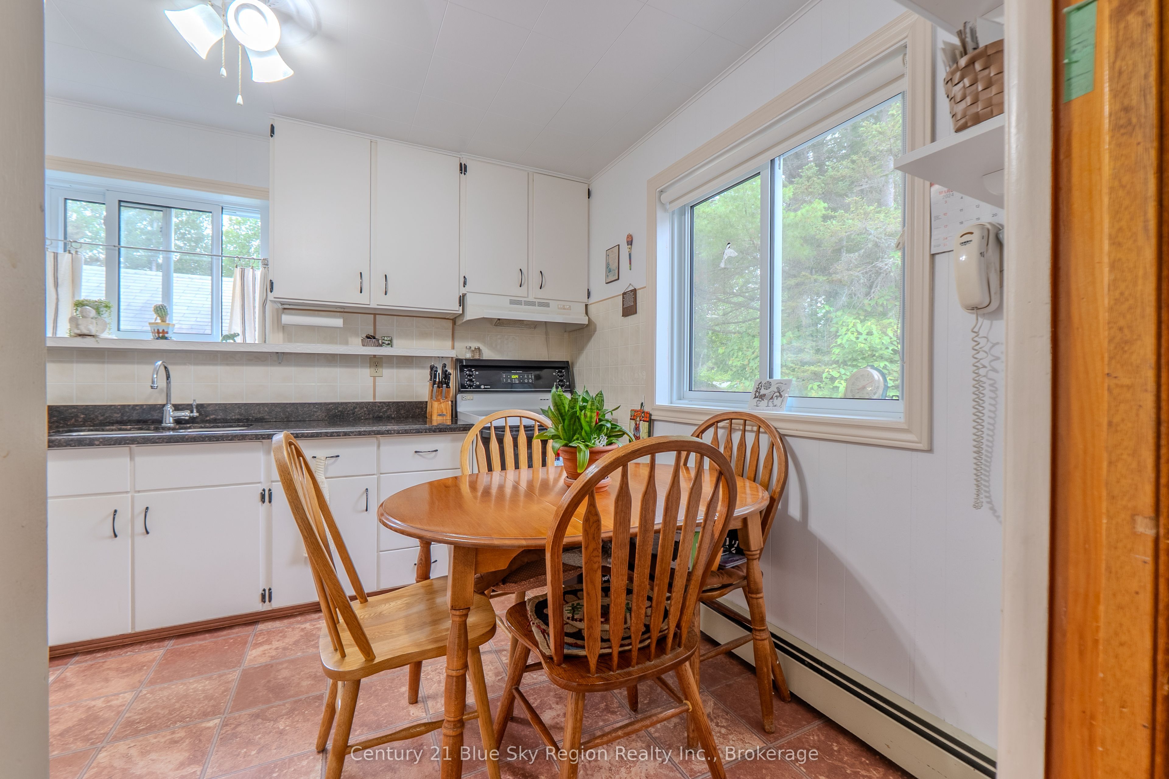 73 O'connor Drive Property Photo 16