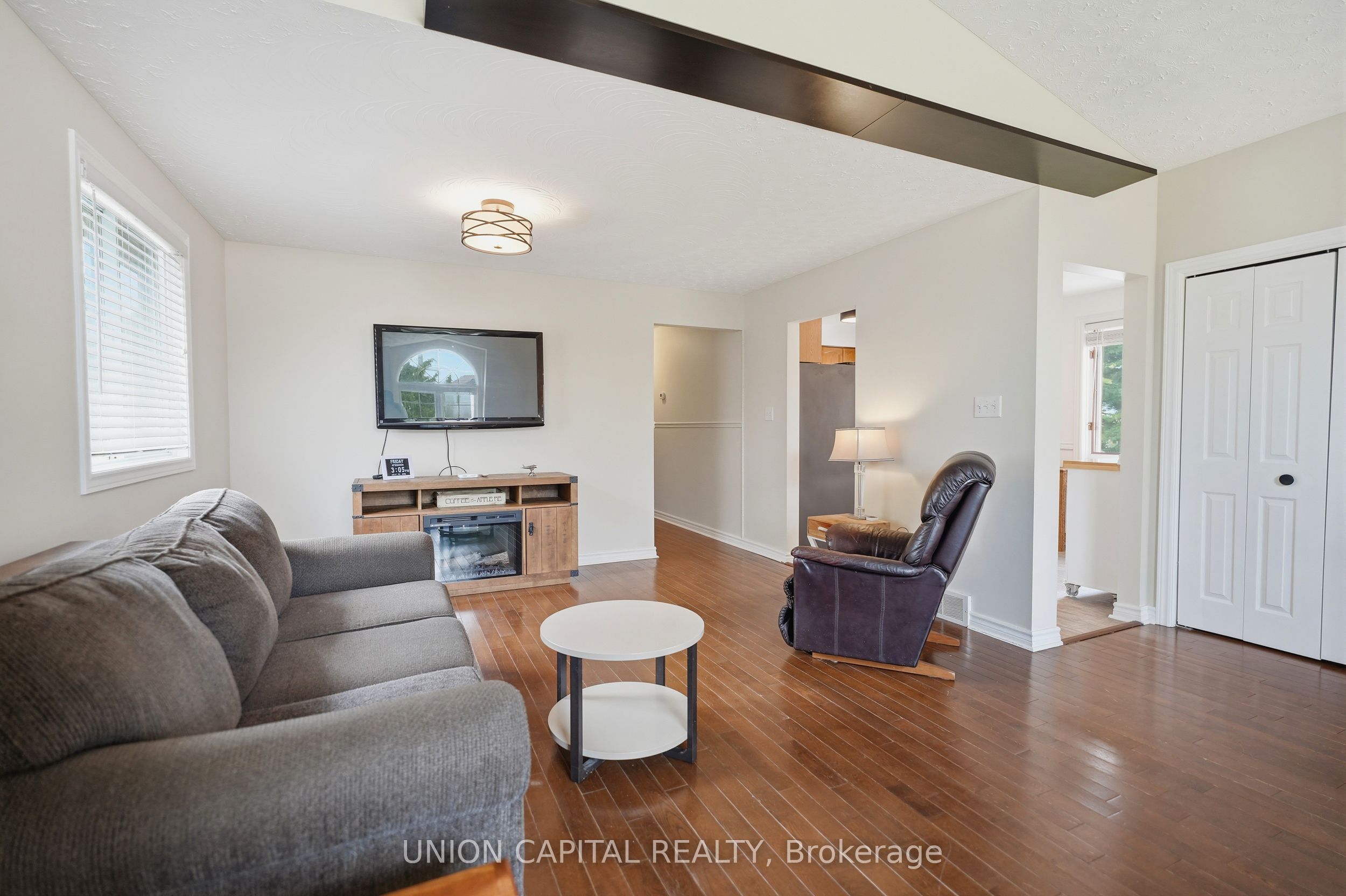 6699 Montrose Road Property Photo 7