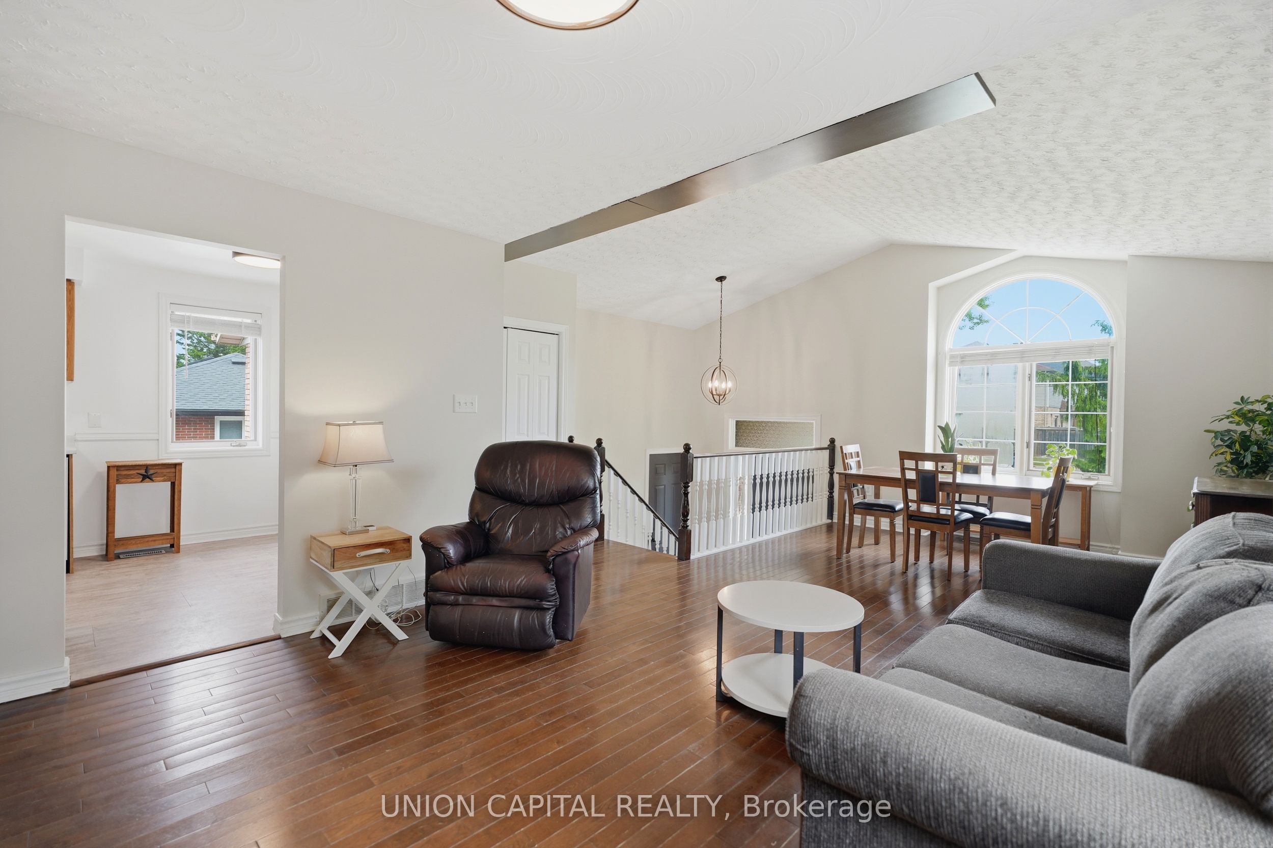 6699 Montrose Road Property Photo 8