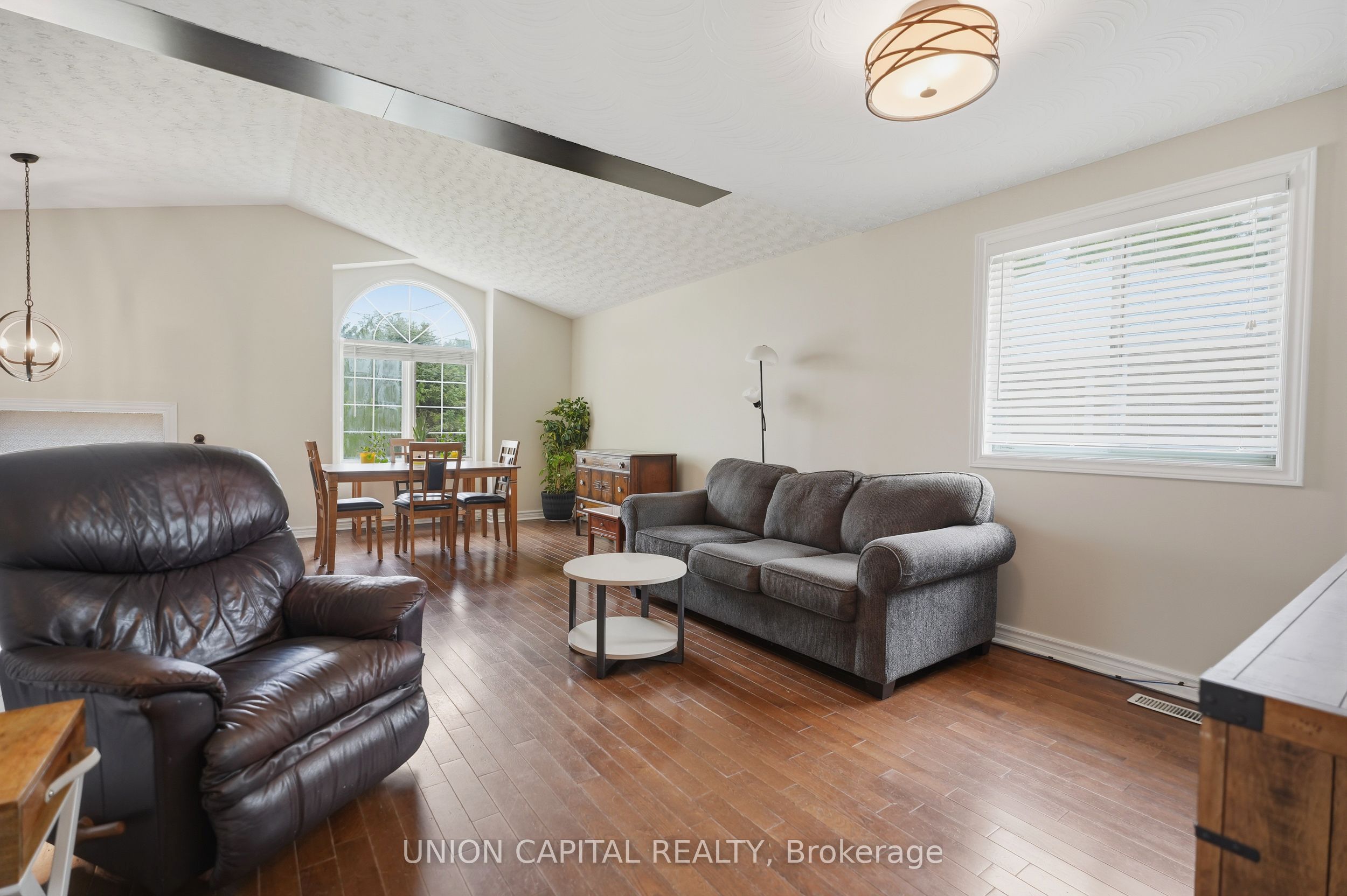 6699 Montrose Road Property Photo 9