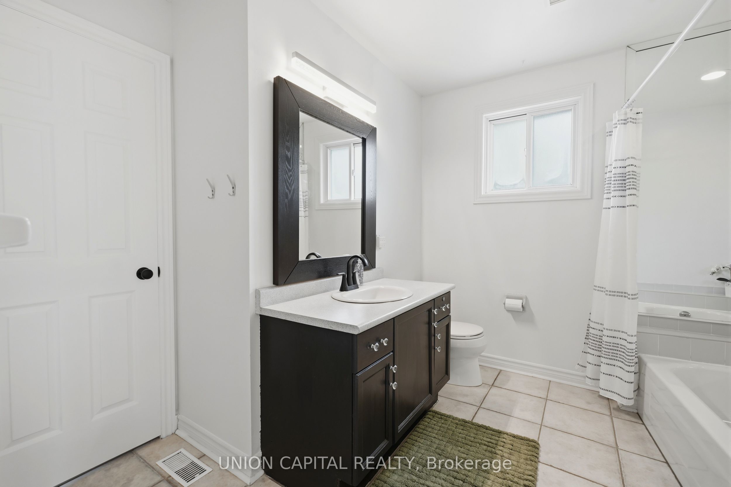 6699 Montrose Road Property Photo 15