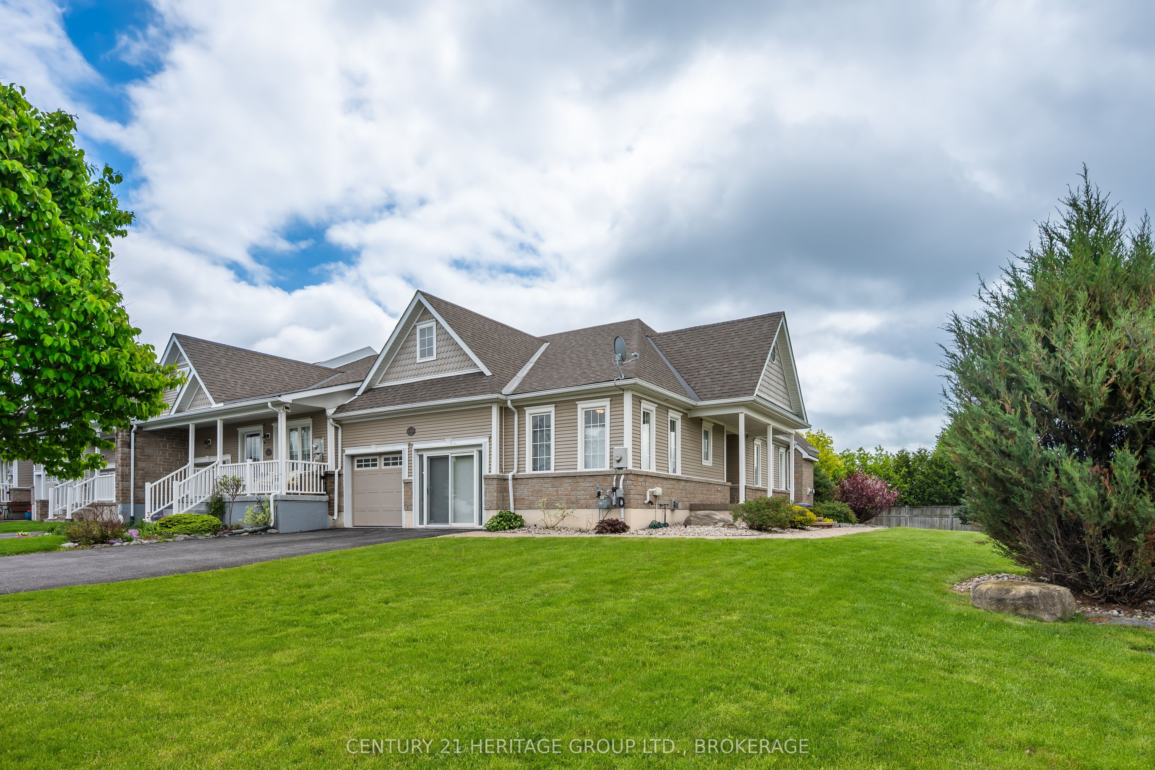 100 Britannia Crescent Property Photo 1