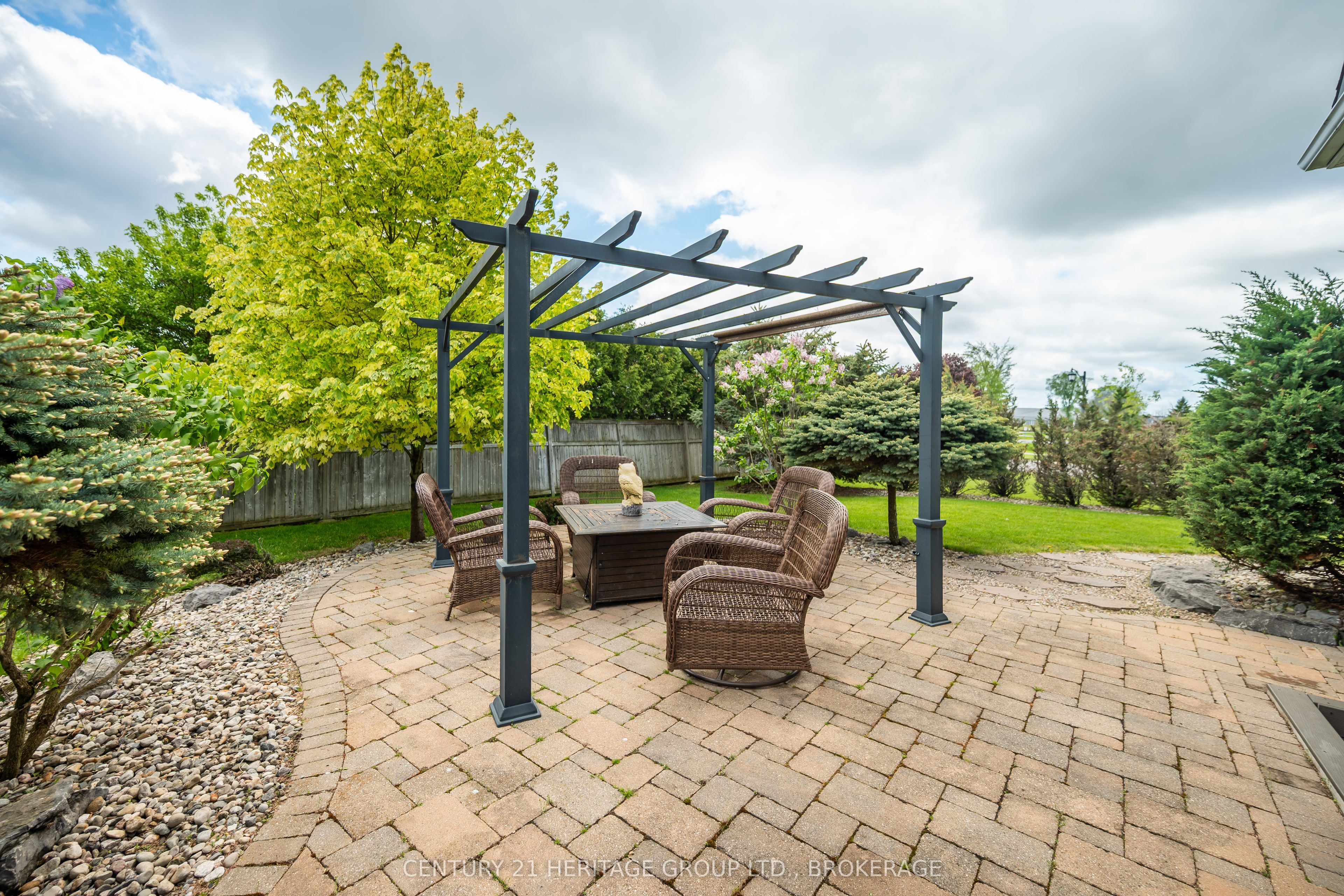 100 Britannia Crescent Property Photo 7