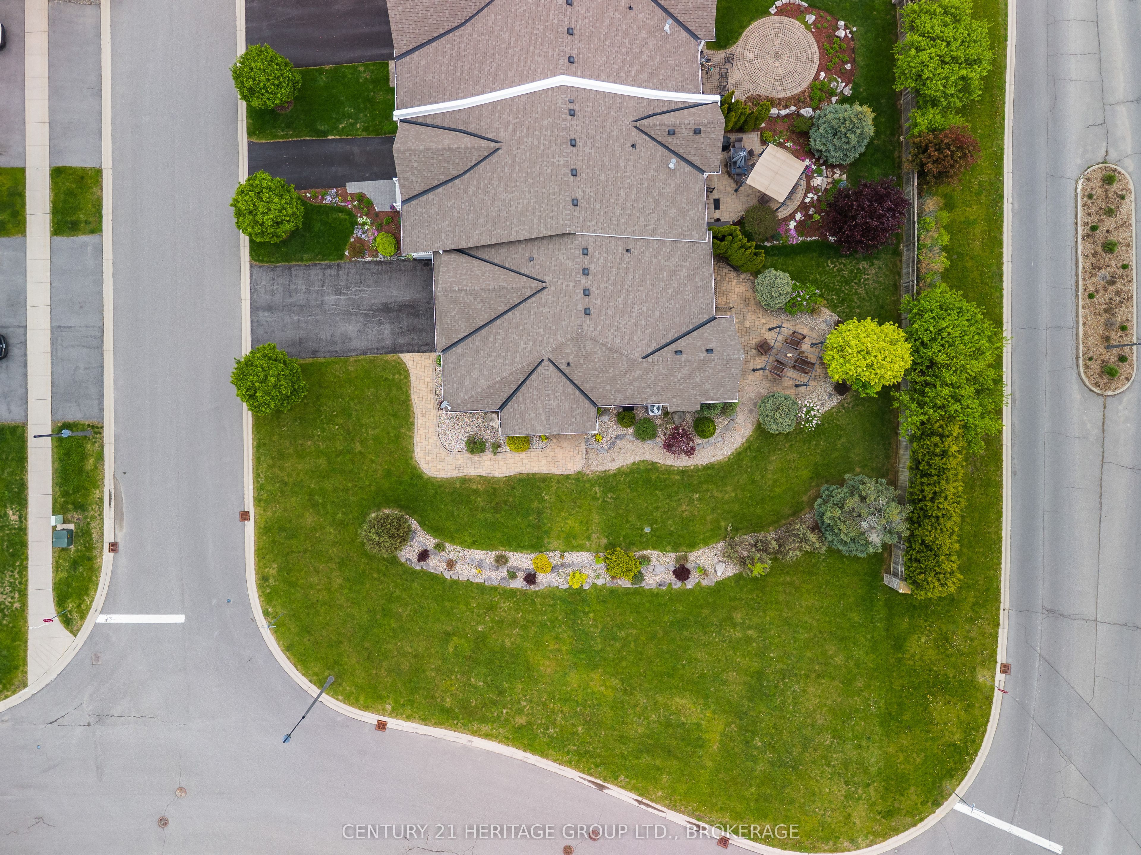 100 Britannia Crescent Property Photo 11