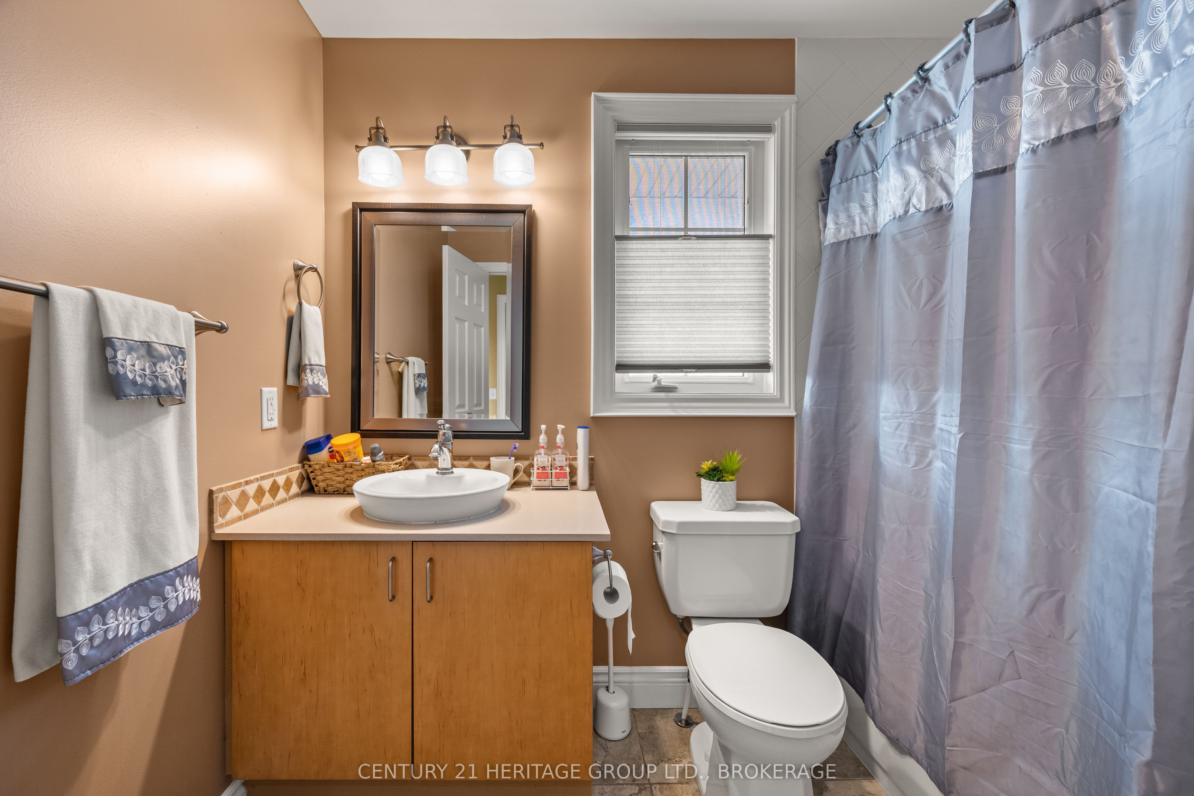 100 Britannia Crescent Property Photo 25