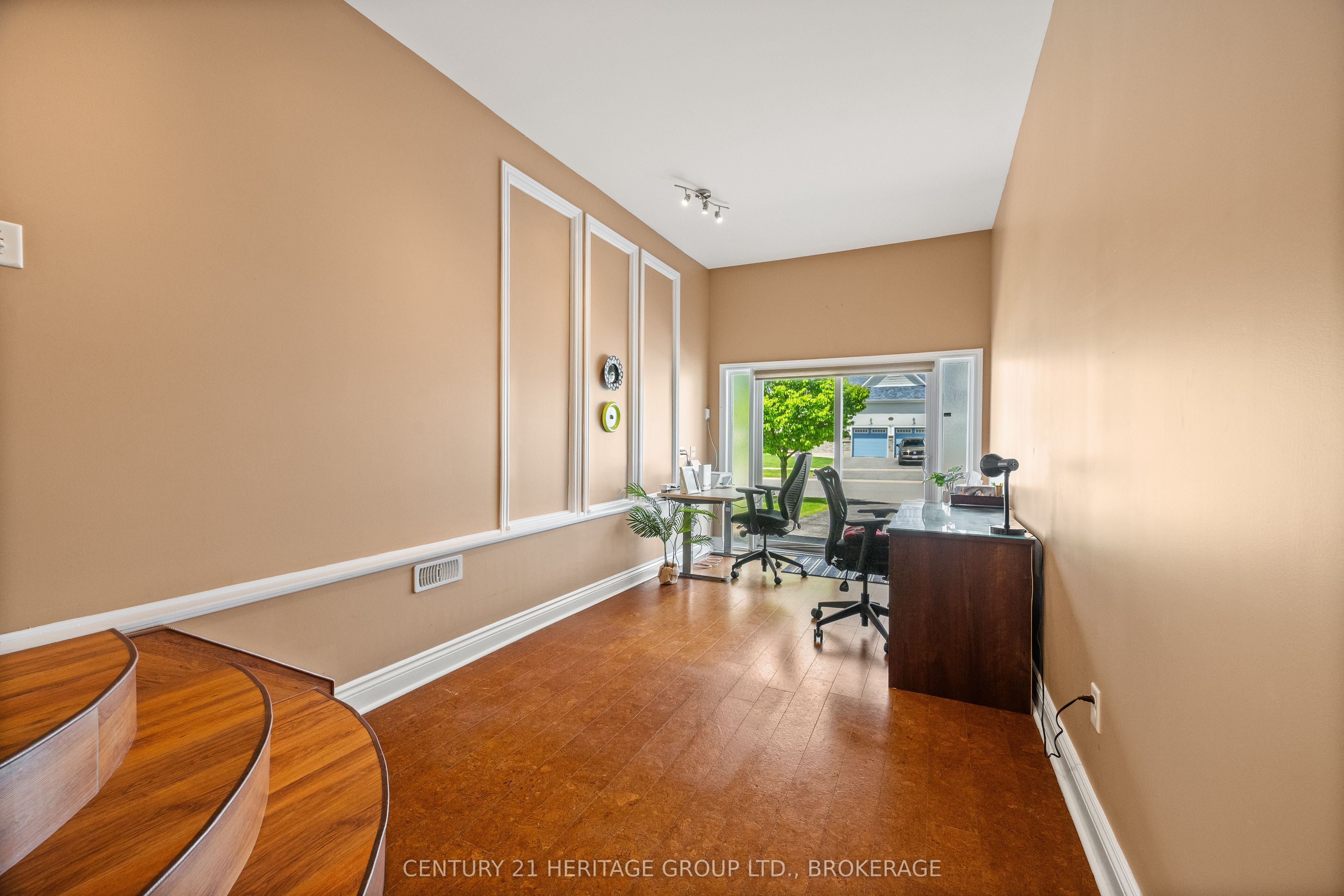 100 Britannia Crescent Property Photo 35
