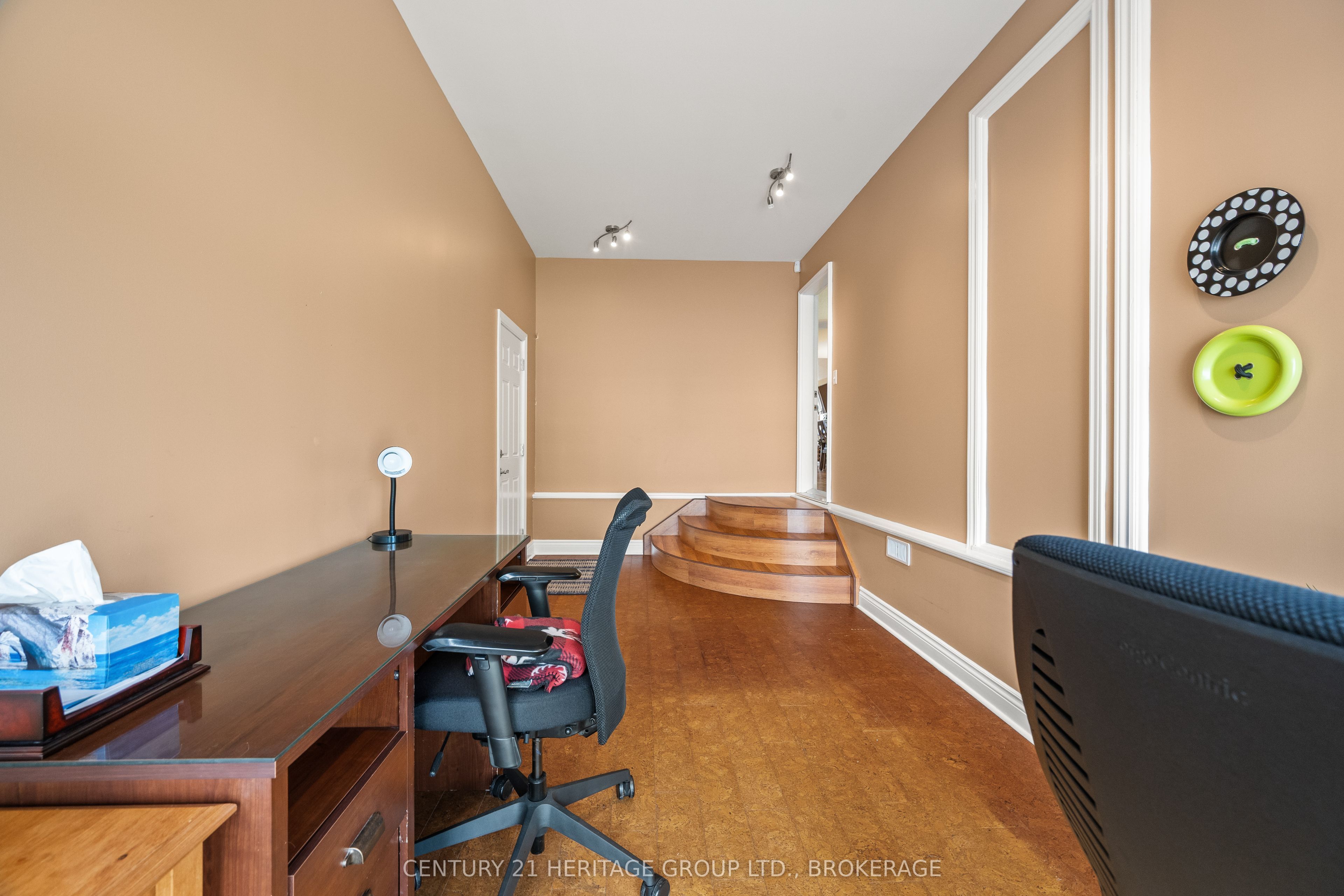 100 Britannia Crescent Property Photo 36