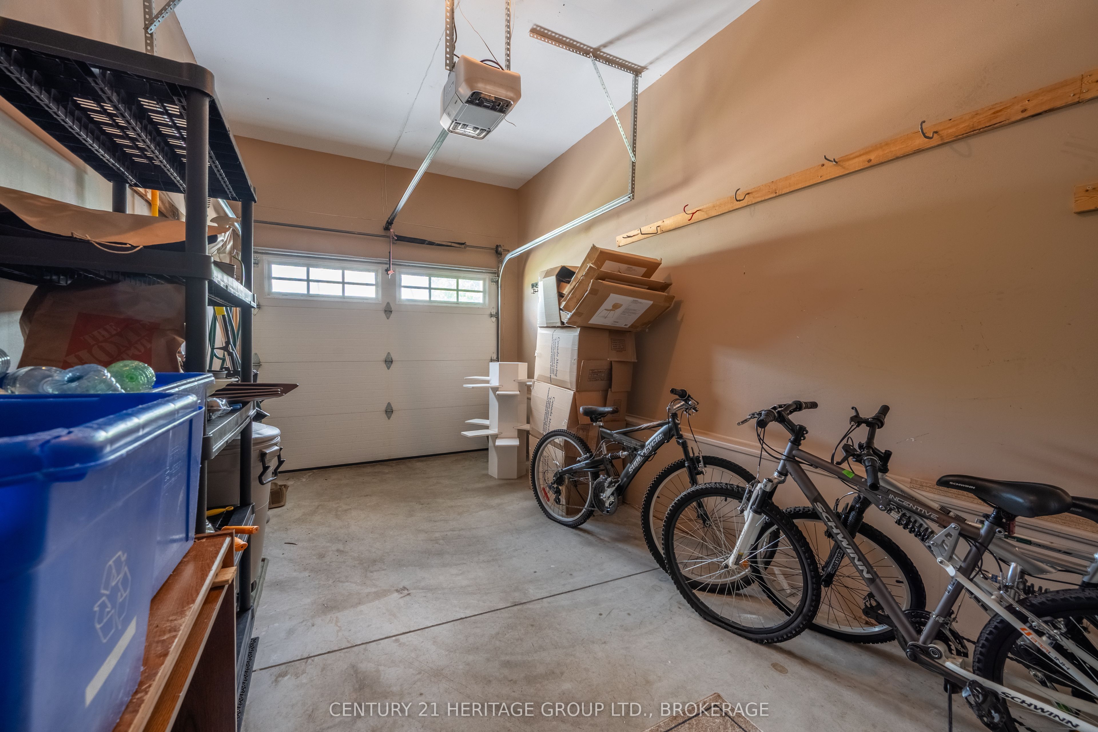 100 Britannia Crescent Property Photo 44