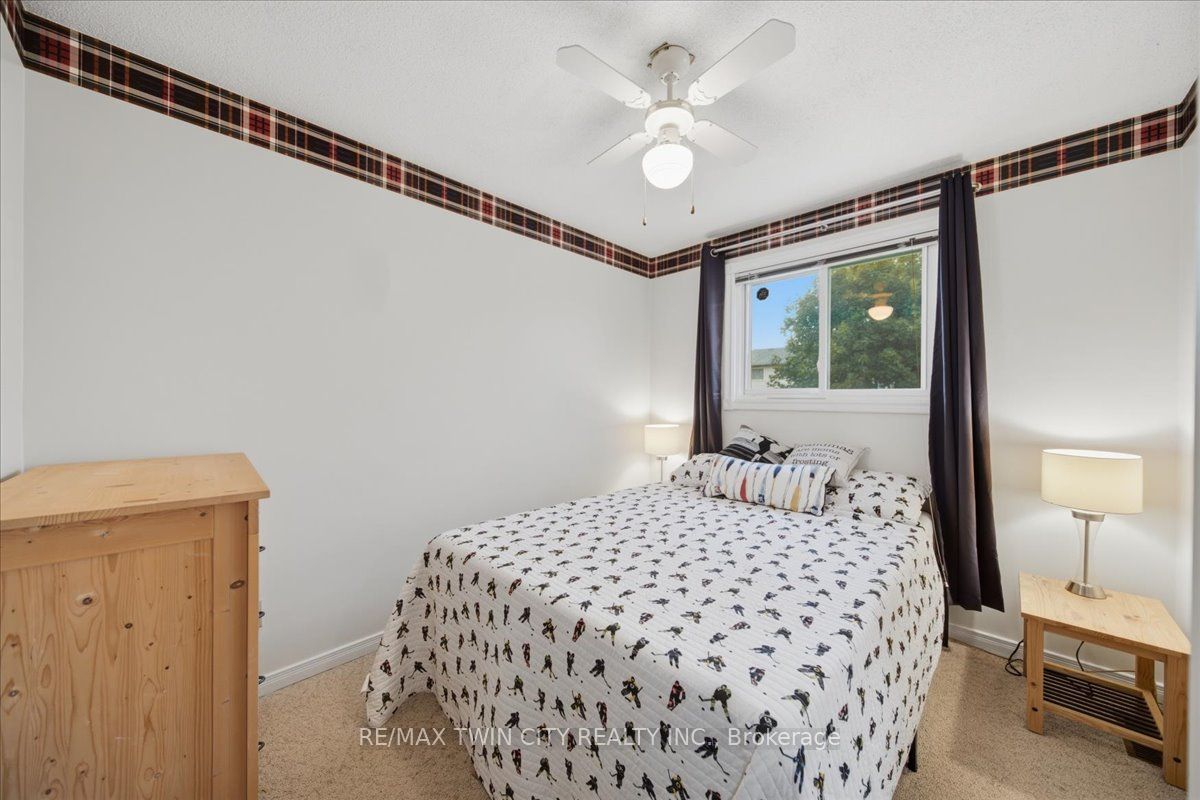 76 Enfield Crescent Property Photo 16