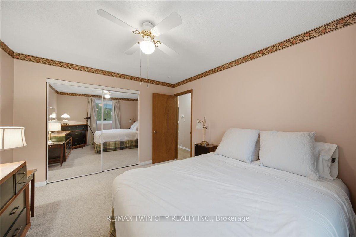 76 Enfield Crescent Property Photo 19