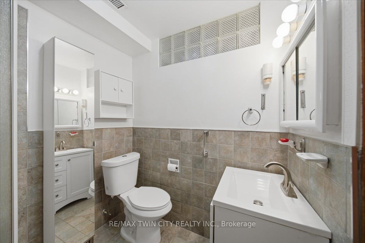 76 Enfield Crescent Property Photo 26