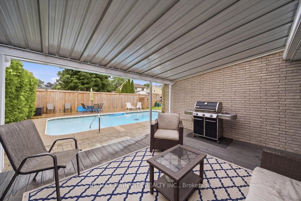 76 Enfield Crescent Property Photo 31