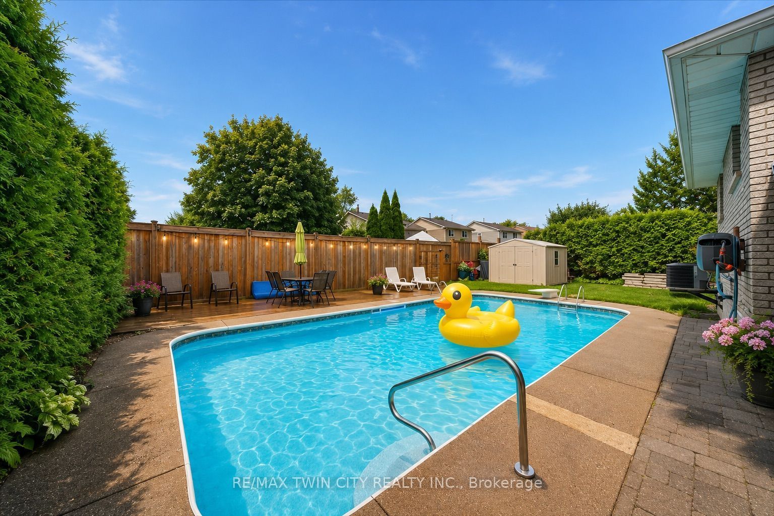76 Enfield Crescent Property Photo 32