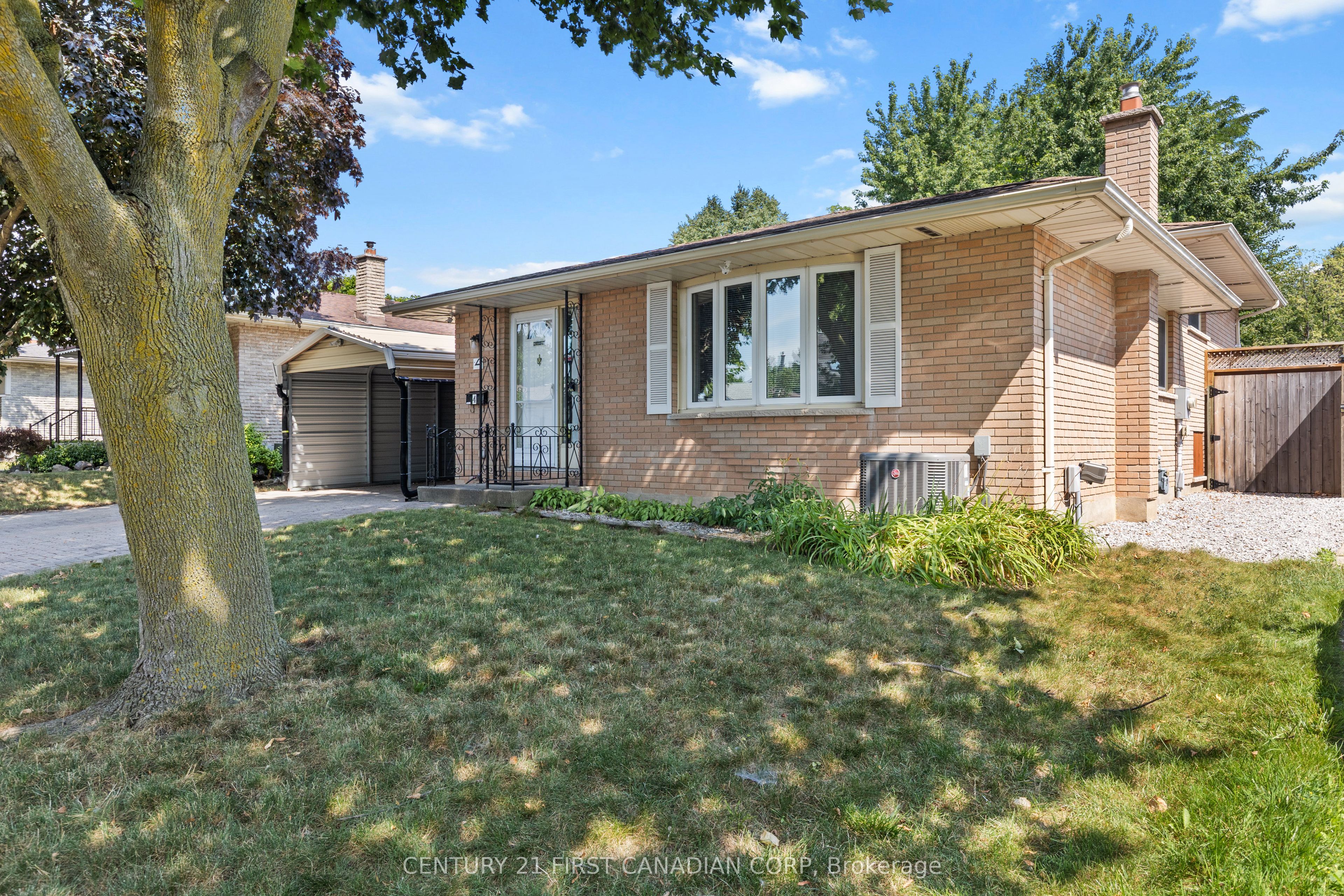 4 Archer Crescent Property Photo 2