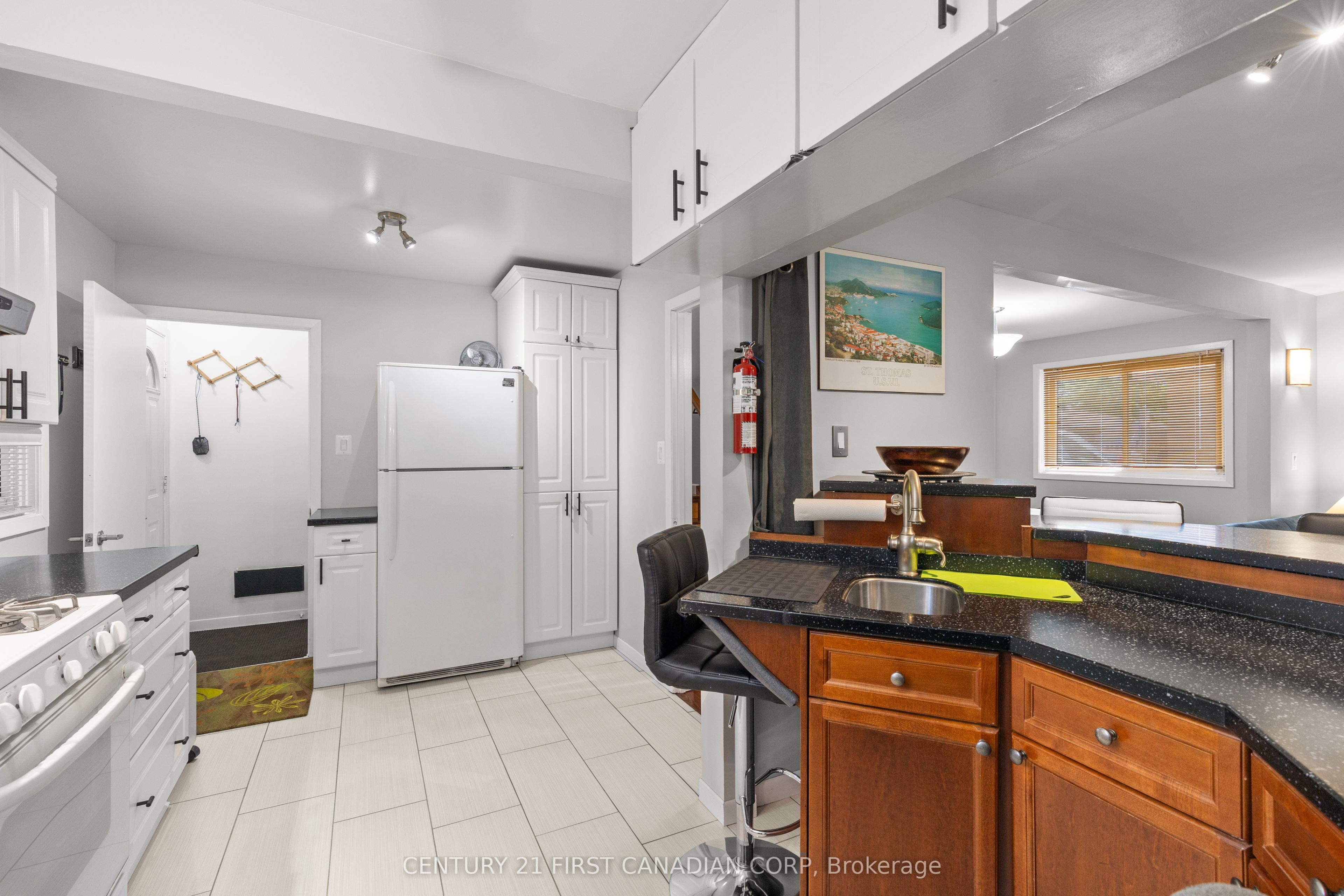 4 Archer Crescent Property Photo 11