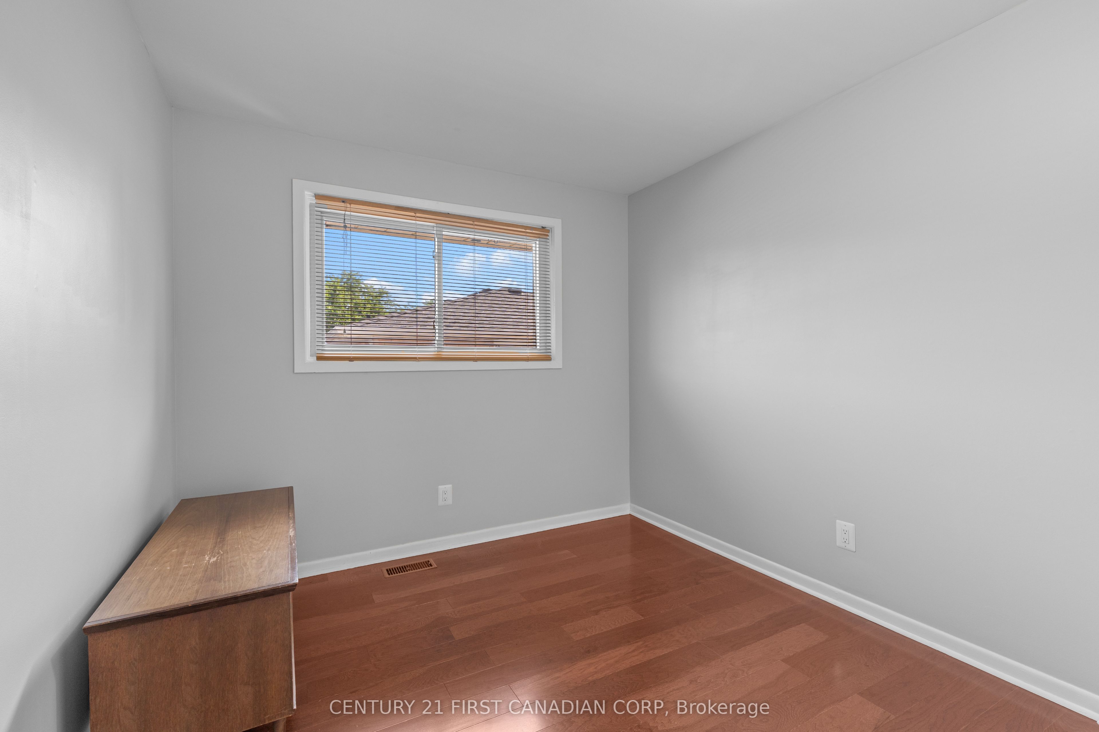 4 Archer Crescent Property Photo 16