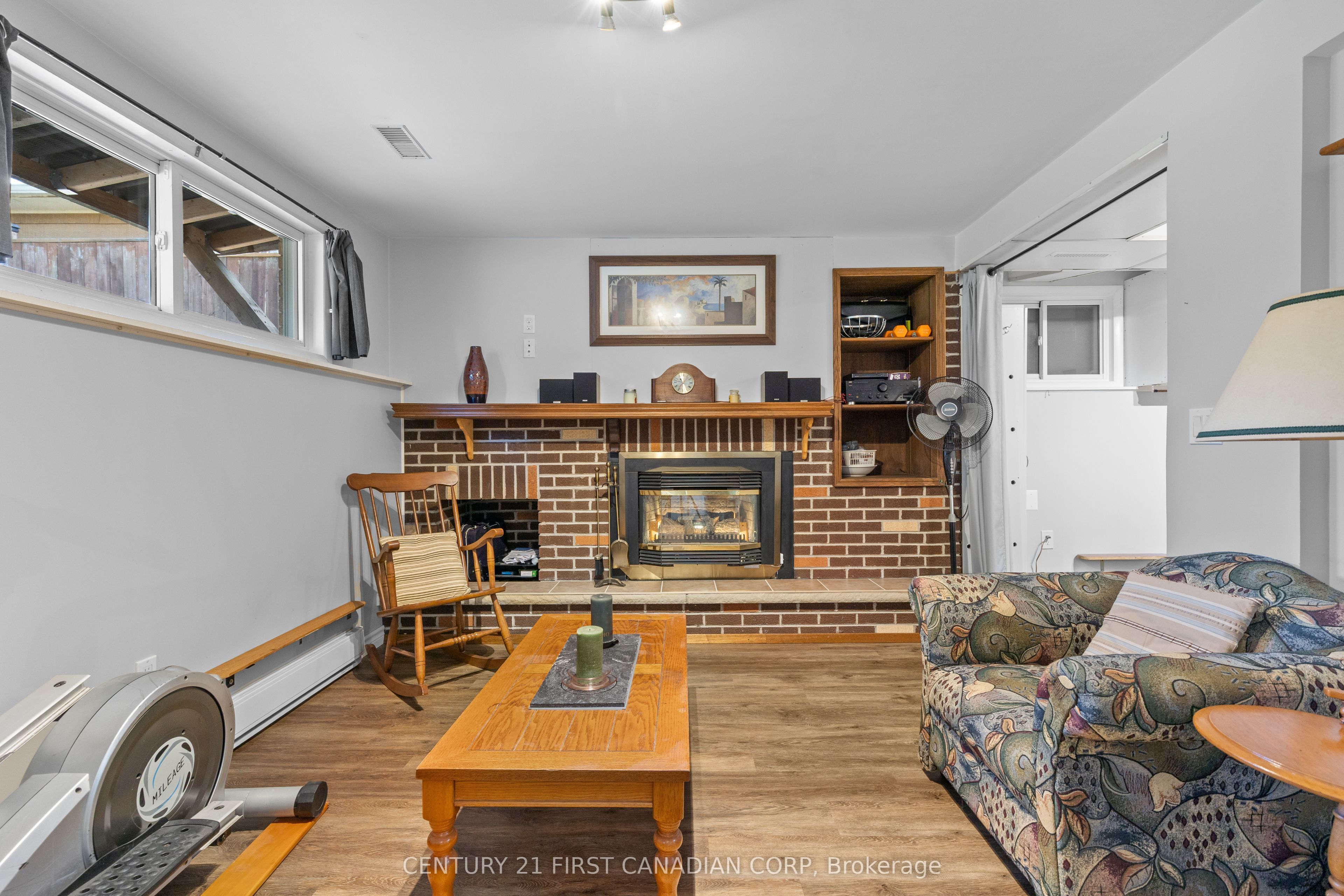 4 Archer Crescent Property Photo 21
