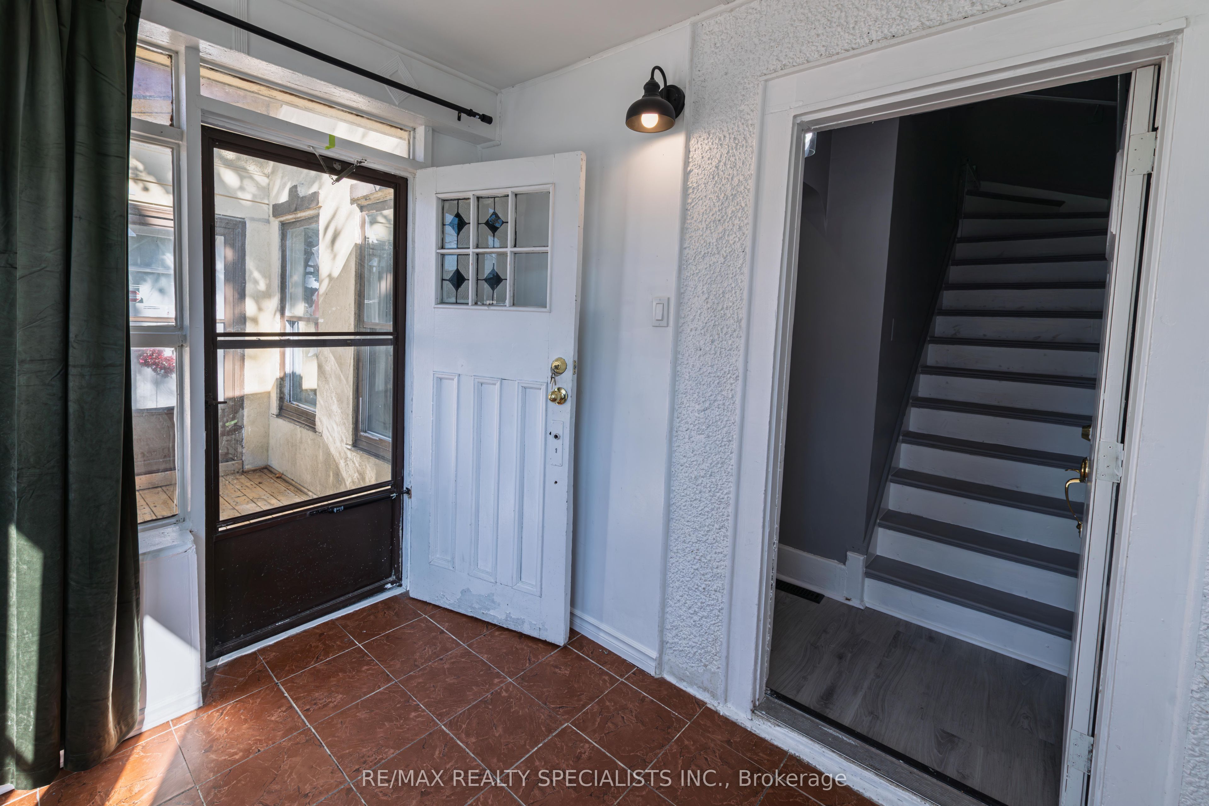 332 Elm Avenue Property Photo 6