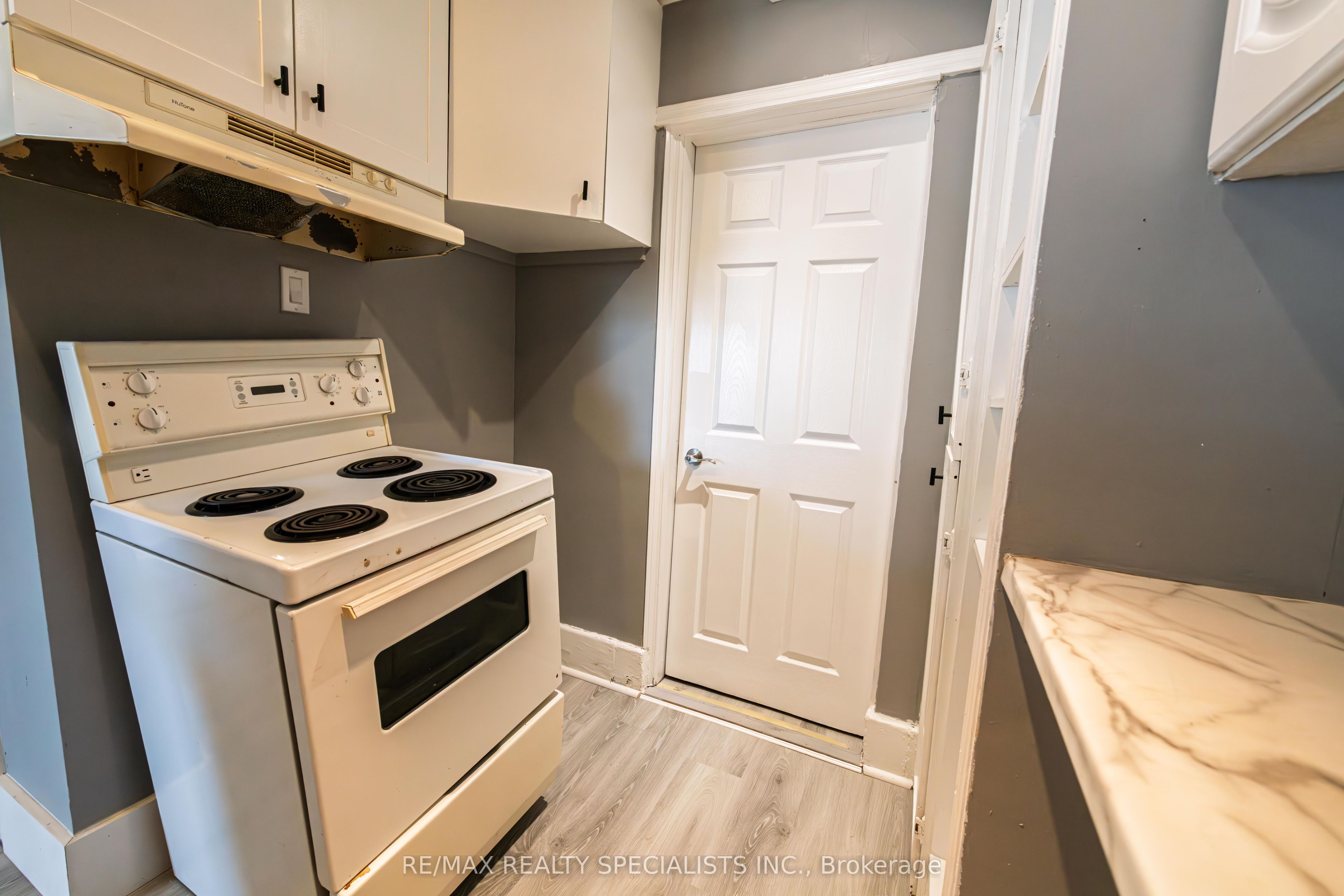 332 Elm Avenue Property Photo 20