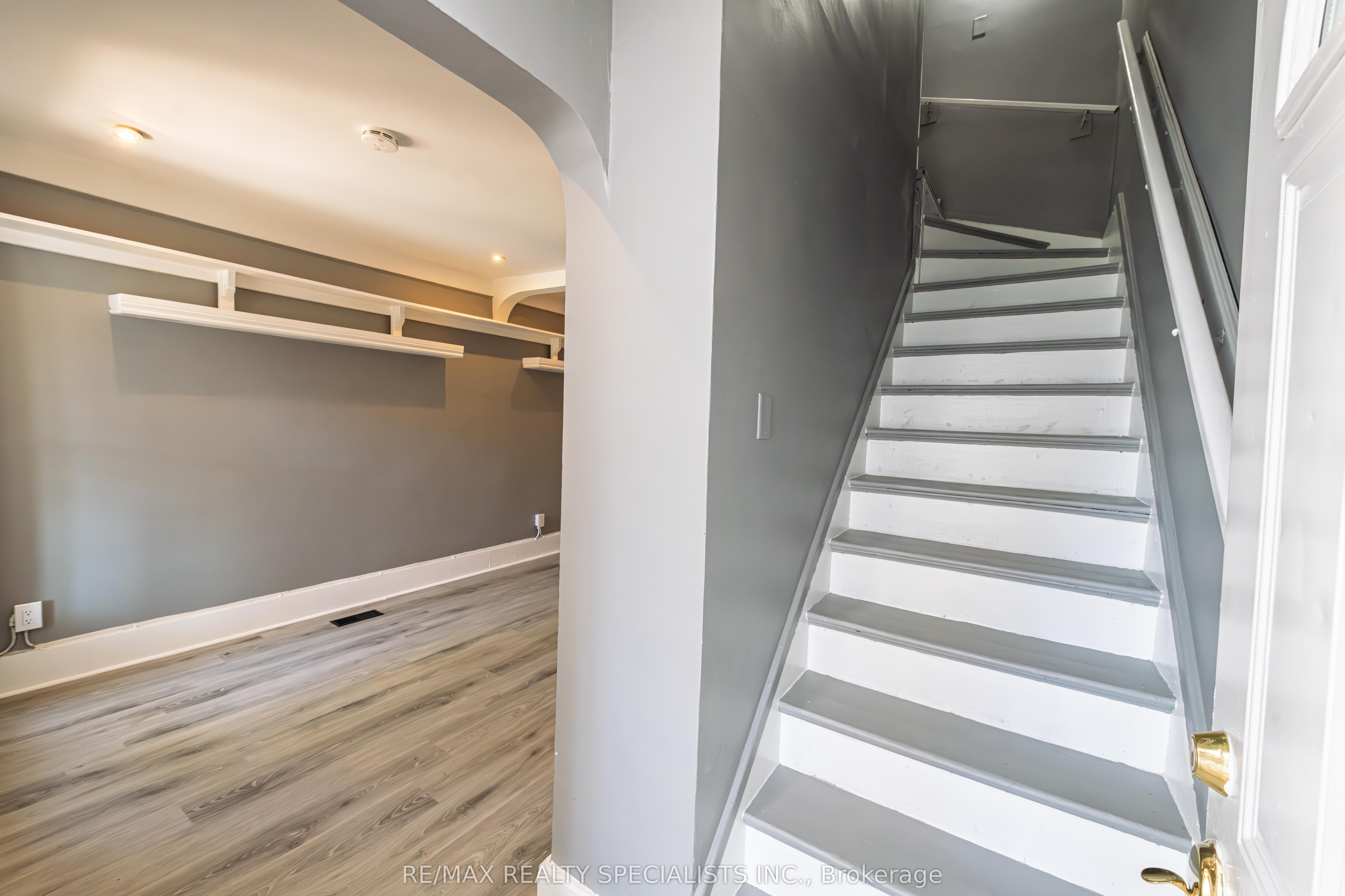 332 Elm Avenue Property Photo 27