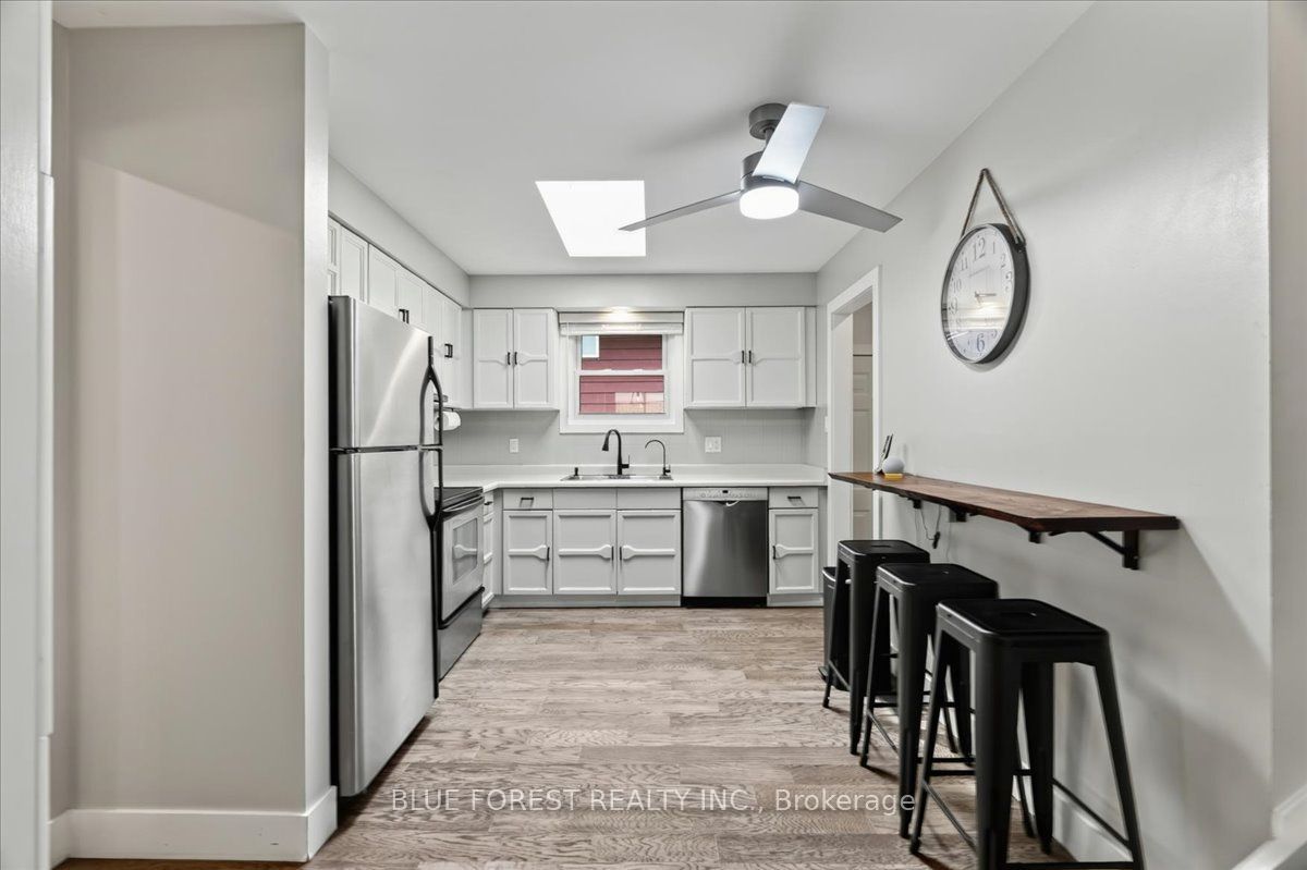 1885 Aldersbrook Road Property Photo 15