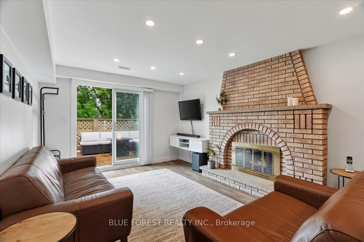 1885 Aldersbrook Road Property Photo 31