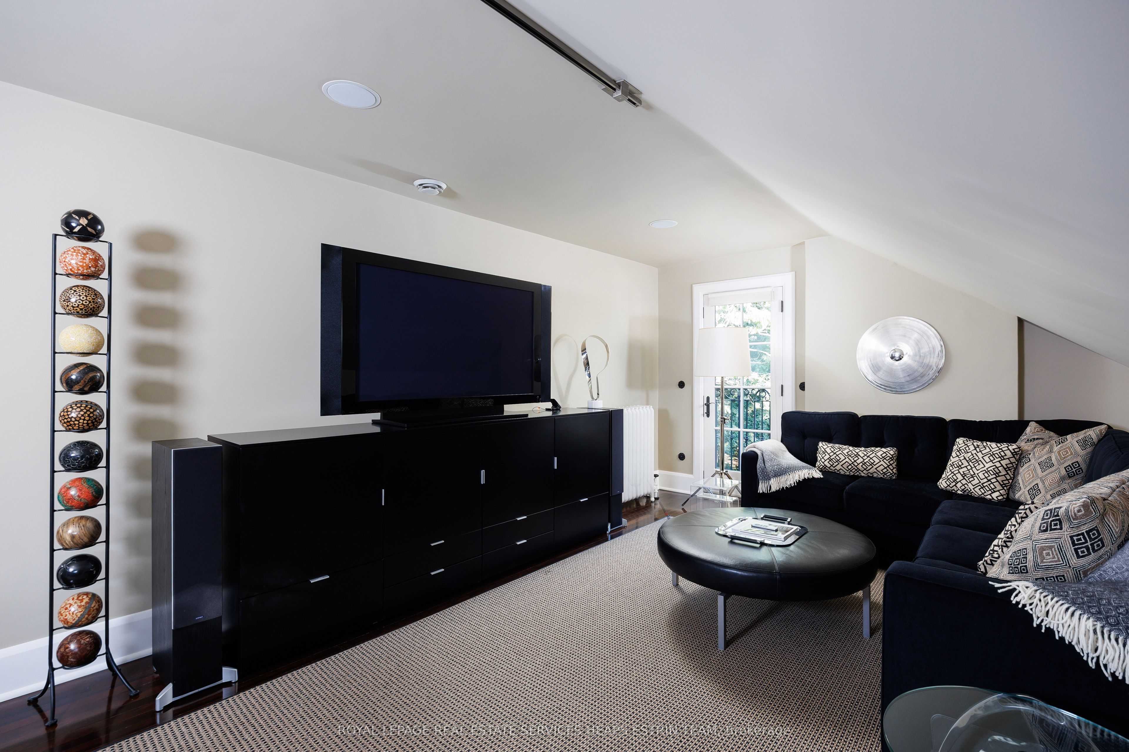 75 Queen Street Property Photo 43