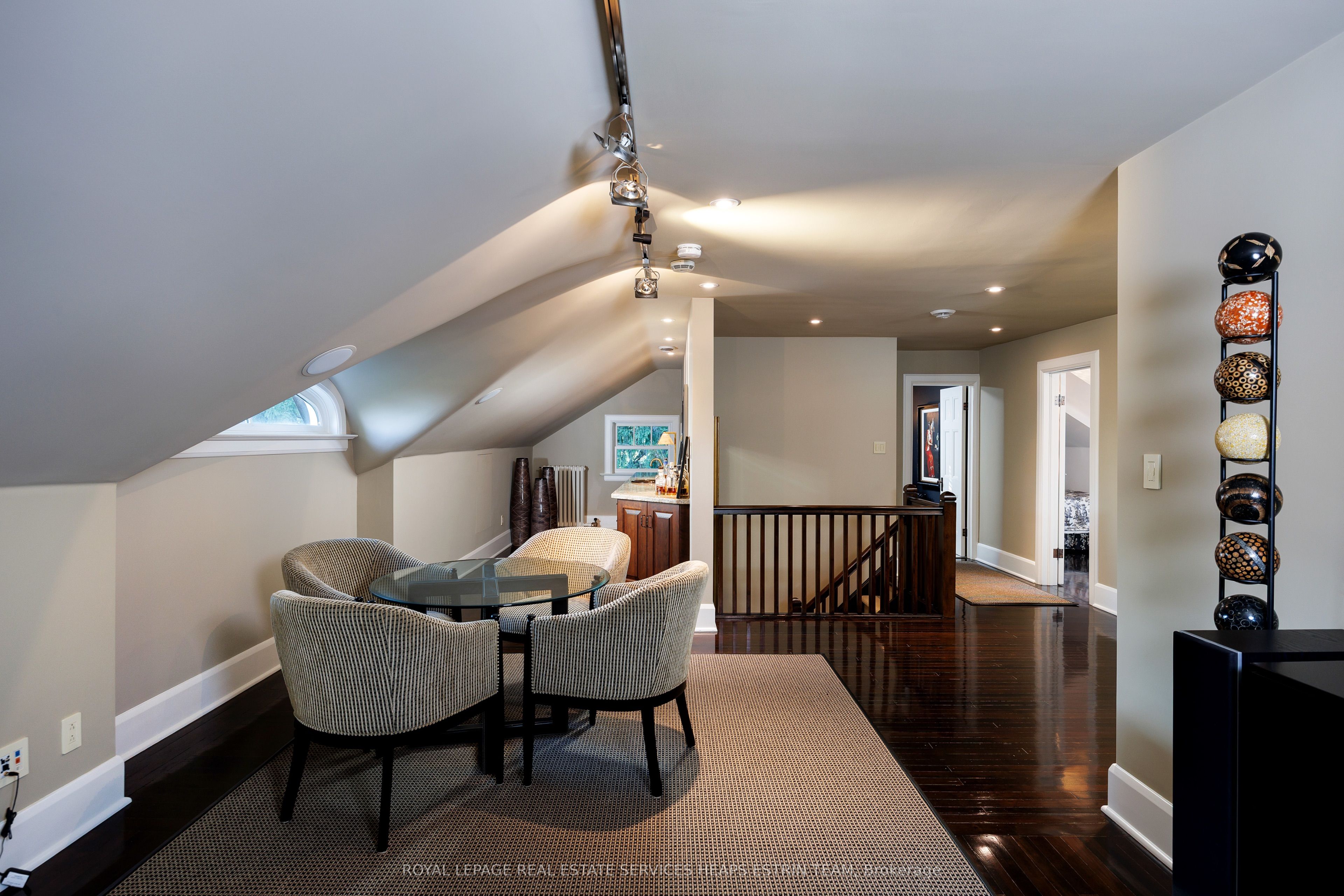 75 Queen Street Property Photo 44