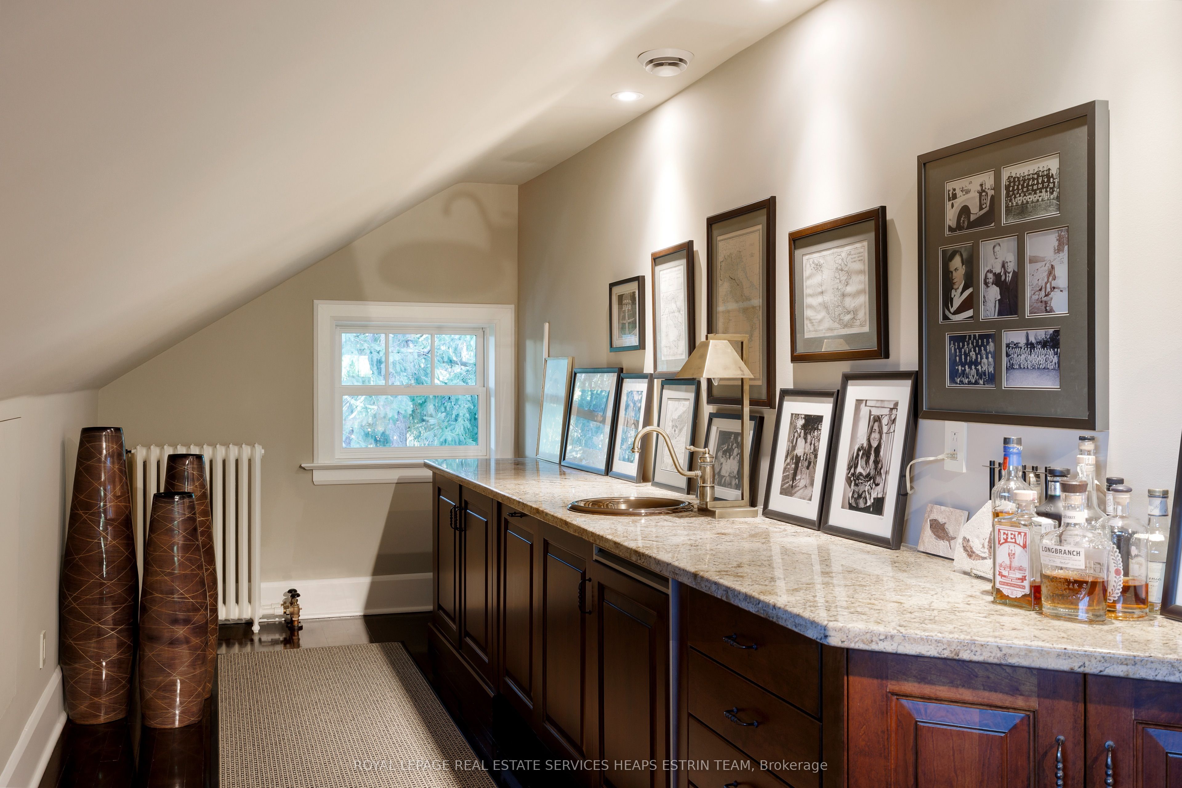 75 Queen Street Property Photo 45