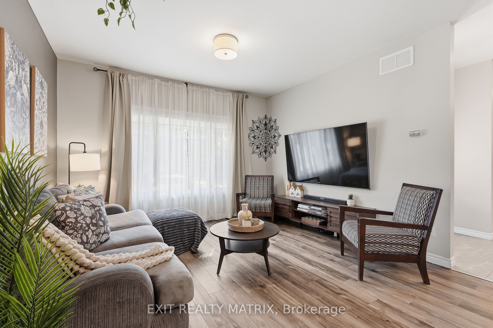 59 First Avenue Property Photo 6