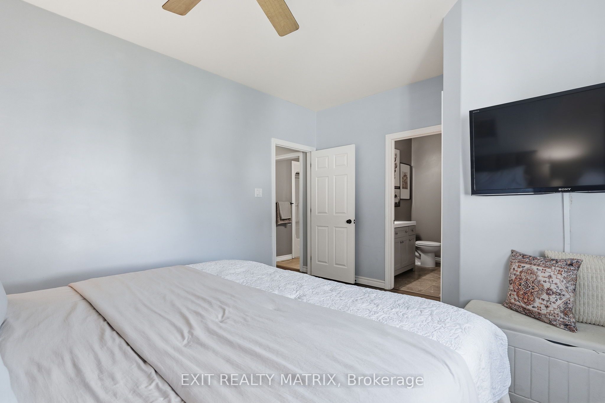 59 First Avenue Property Photo 21