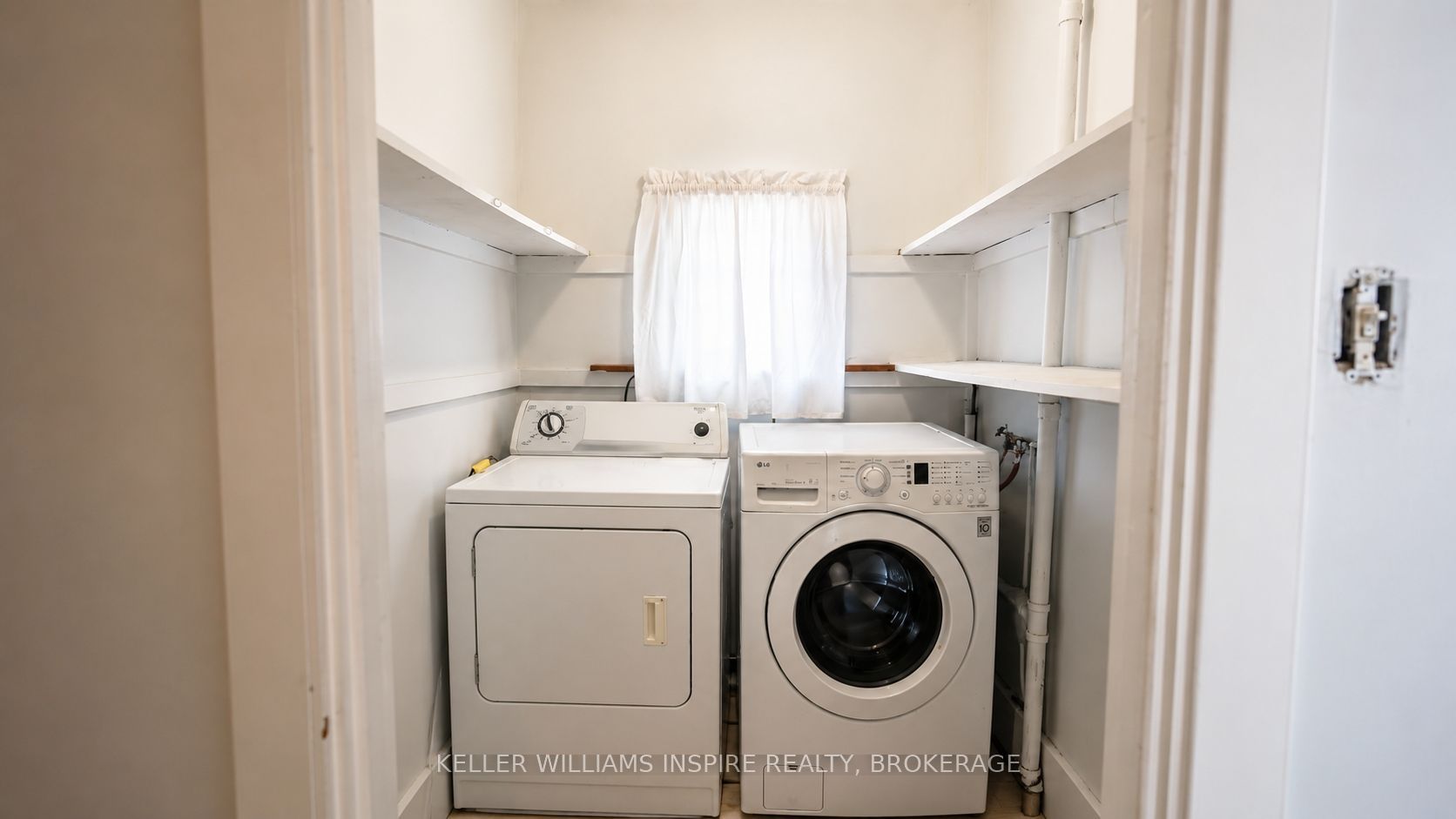 92 Elm Street Property Photo 14