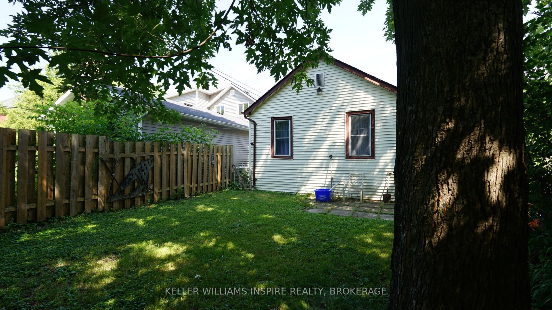 92 Elm Street Property Photo 17