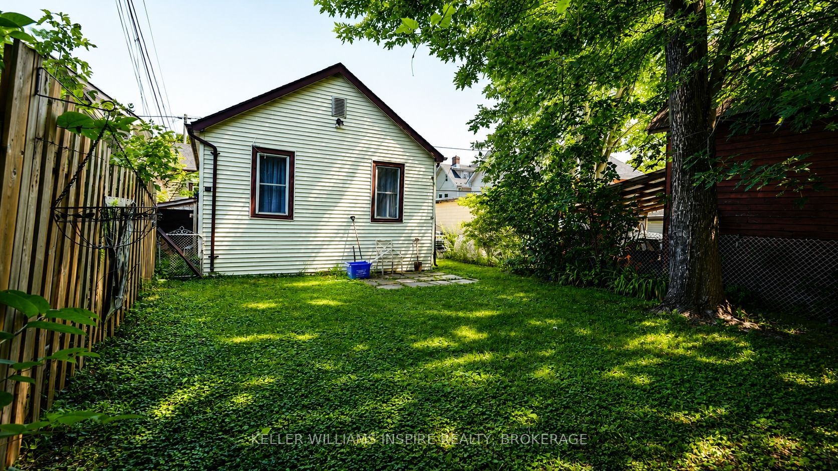 92 Elm Street Property Photo 18