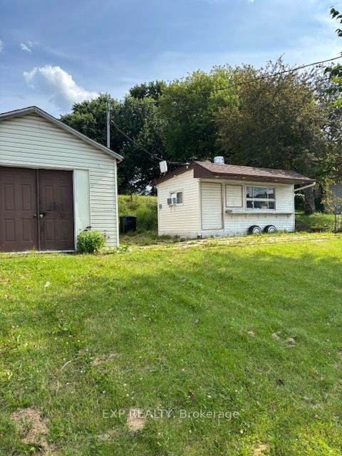 1868 Labonte Street N Property Photo 2
