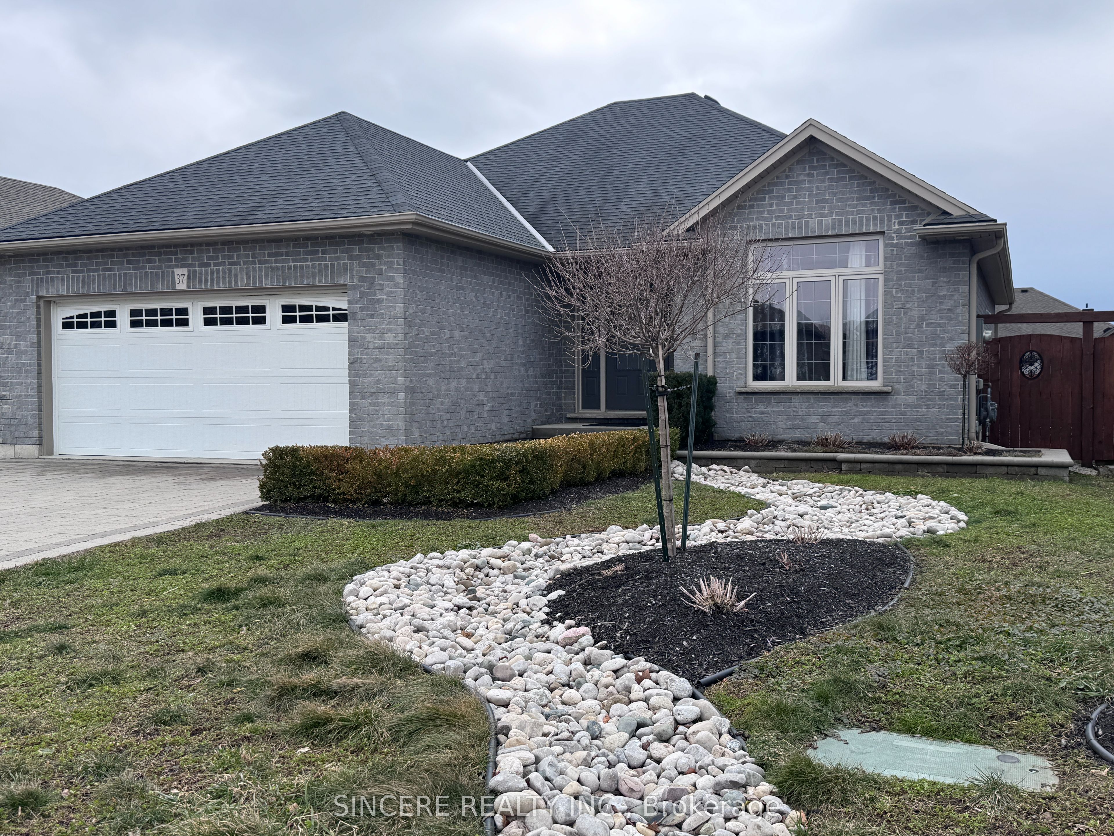 37 Galinee Trail Property Photo 1