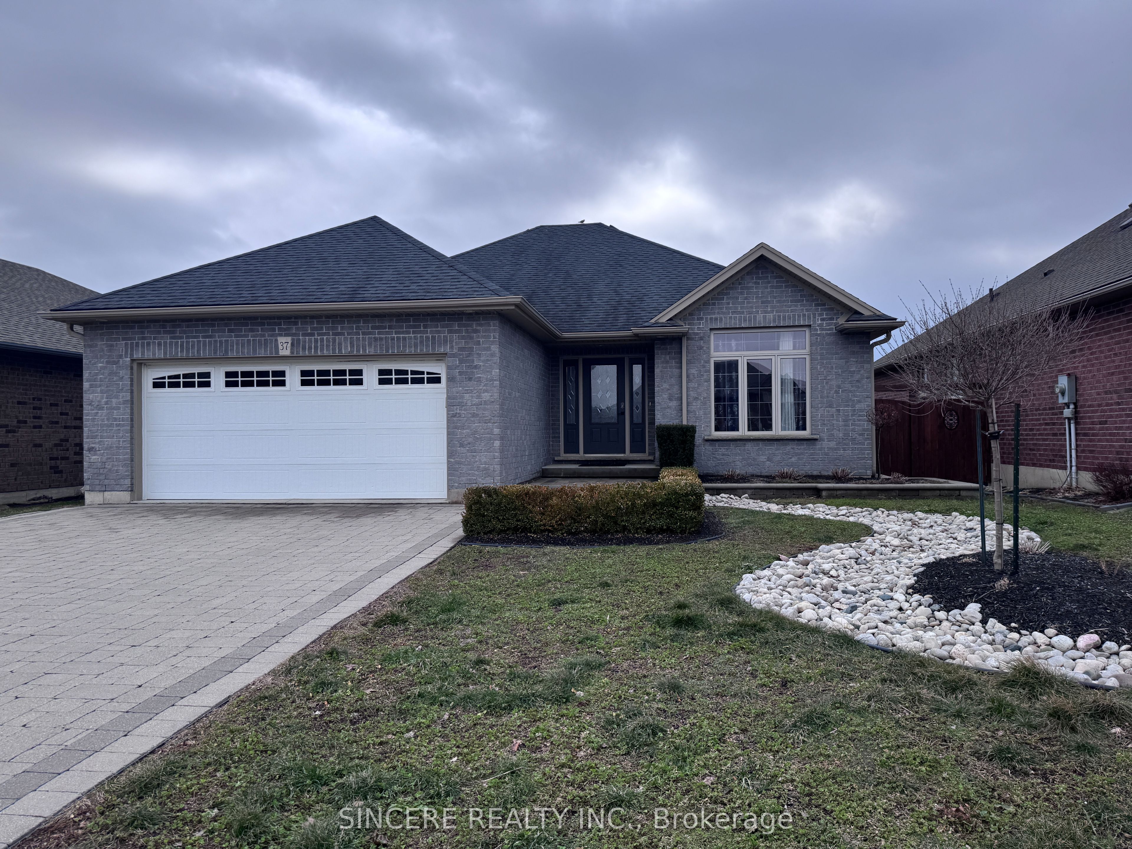 37 Galinee Trail Property Photo 2
