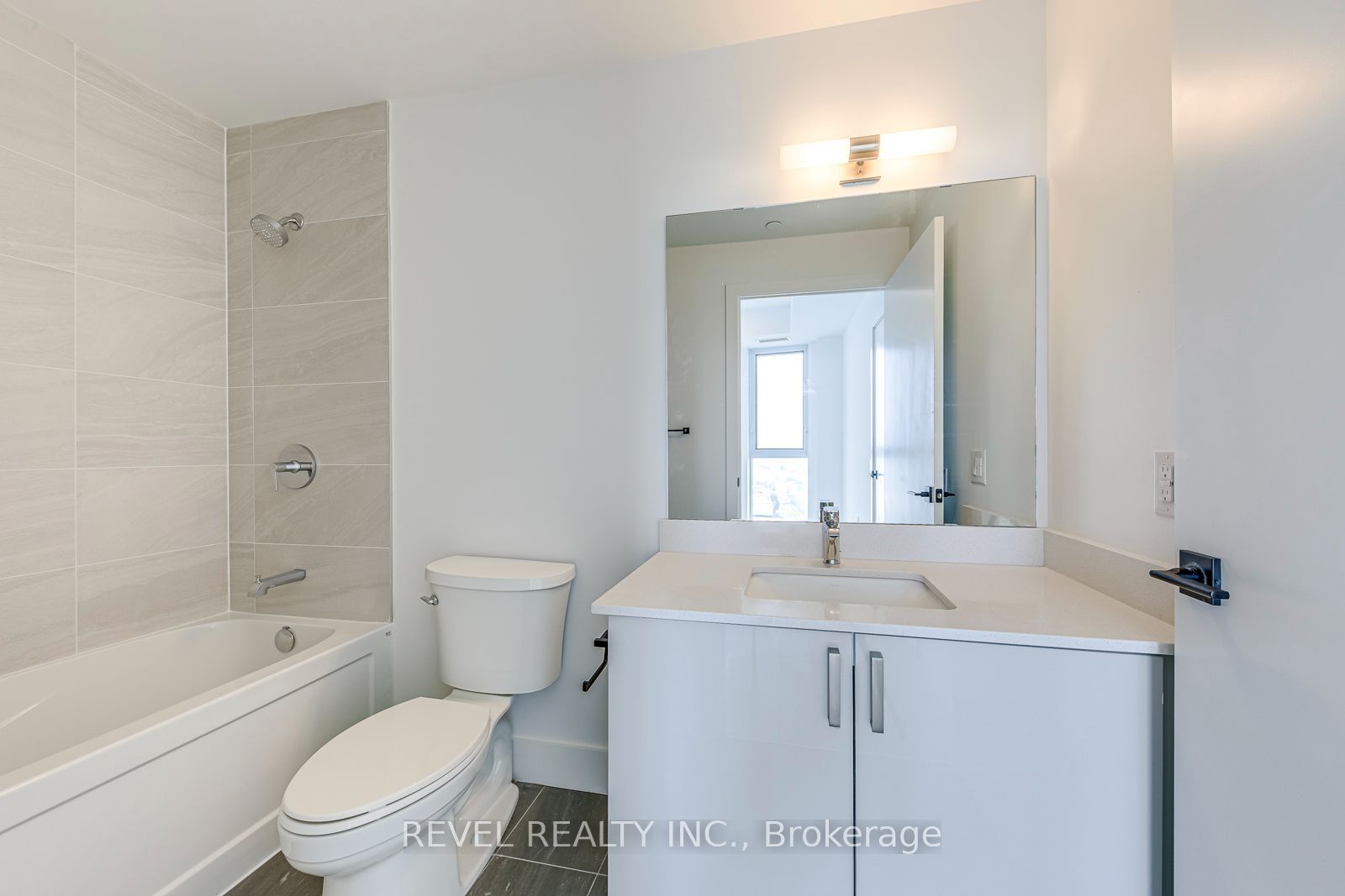 2782 Barton Street E 1107 Property Photo 28