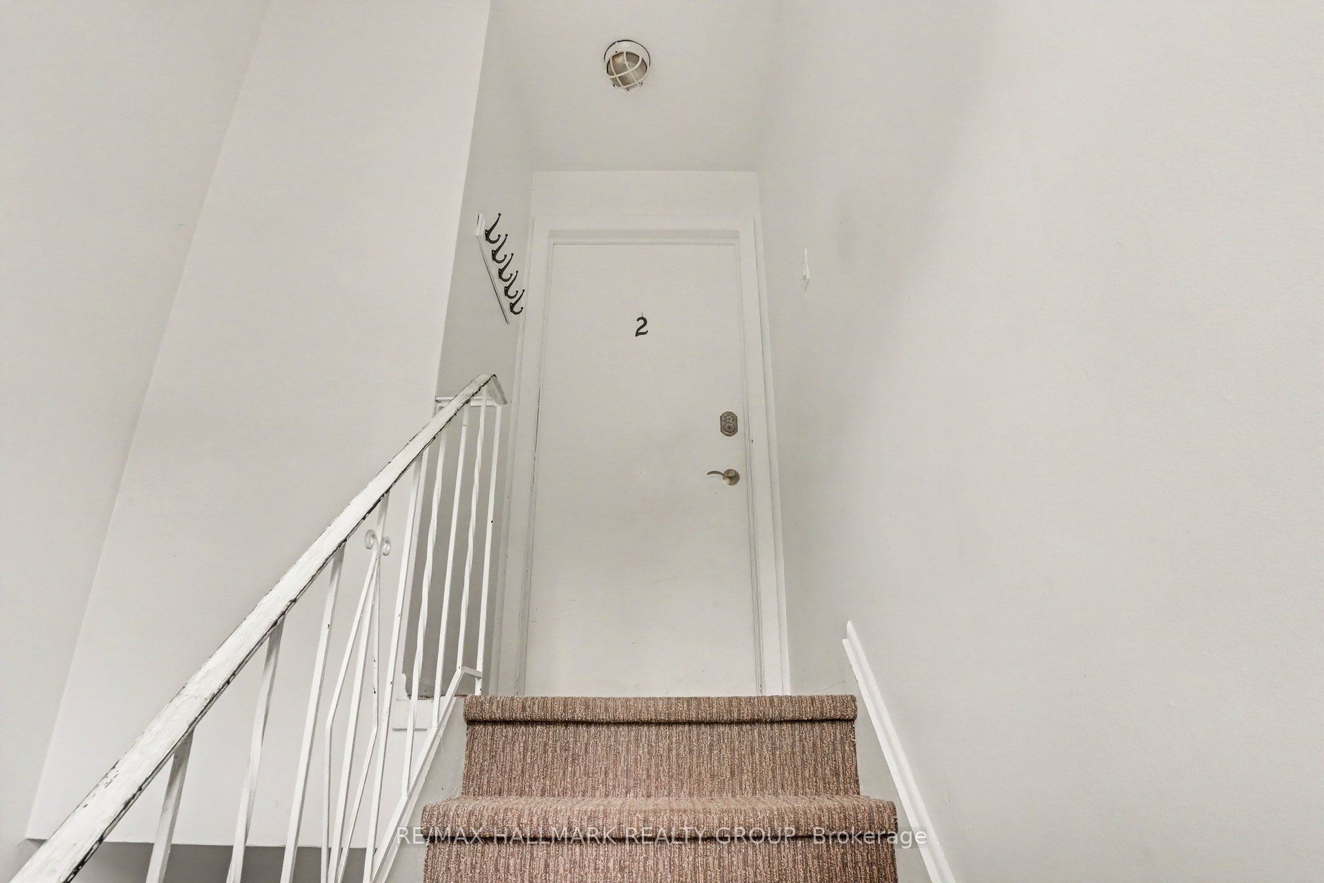 657 Golden Avenue Property Photo 19