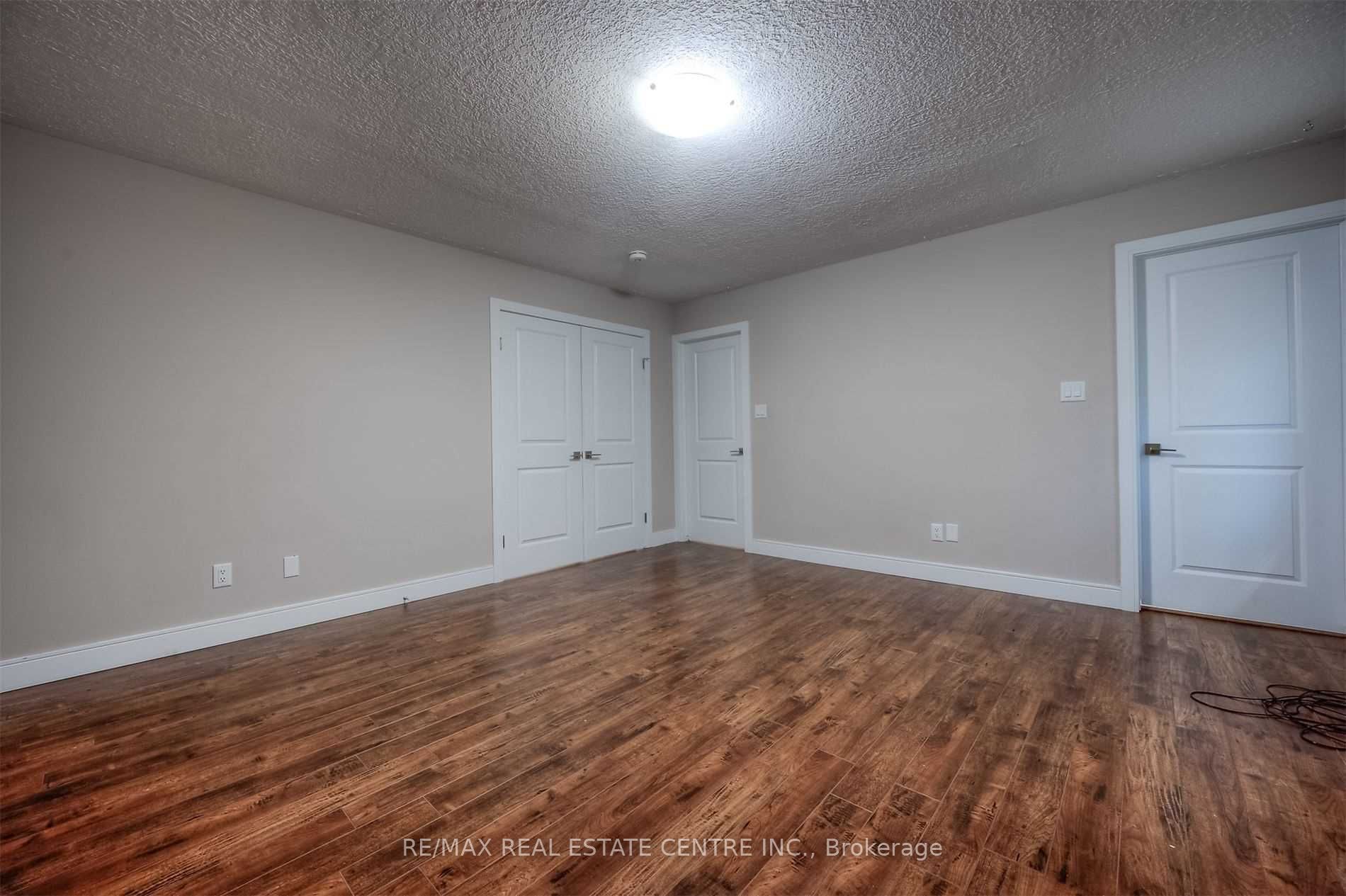 292 Falcon Drive 8 Property Photo 11