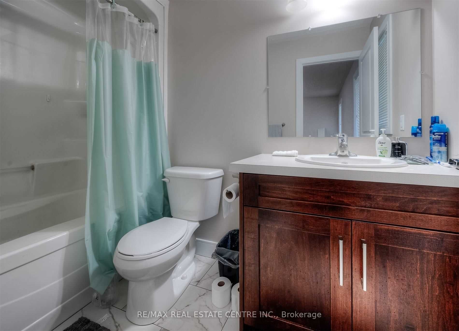292 Falcon Drive 8 Property Photo 17