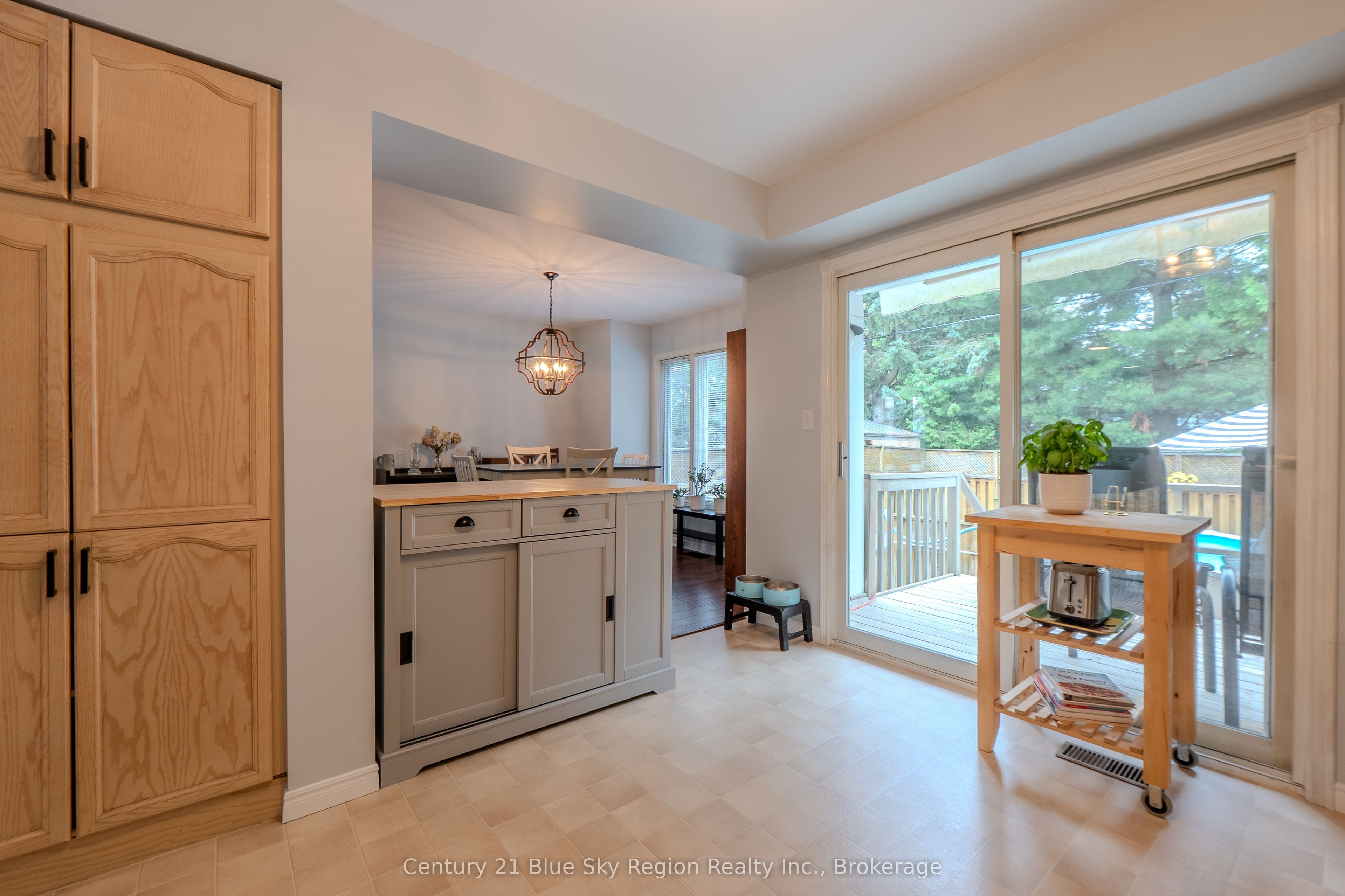 661 Tackaberry Drive Property Photo 17