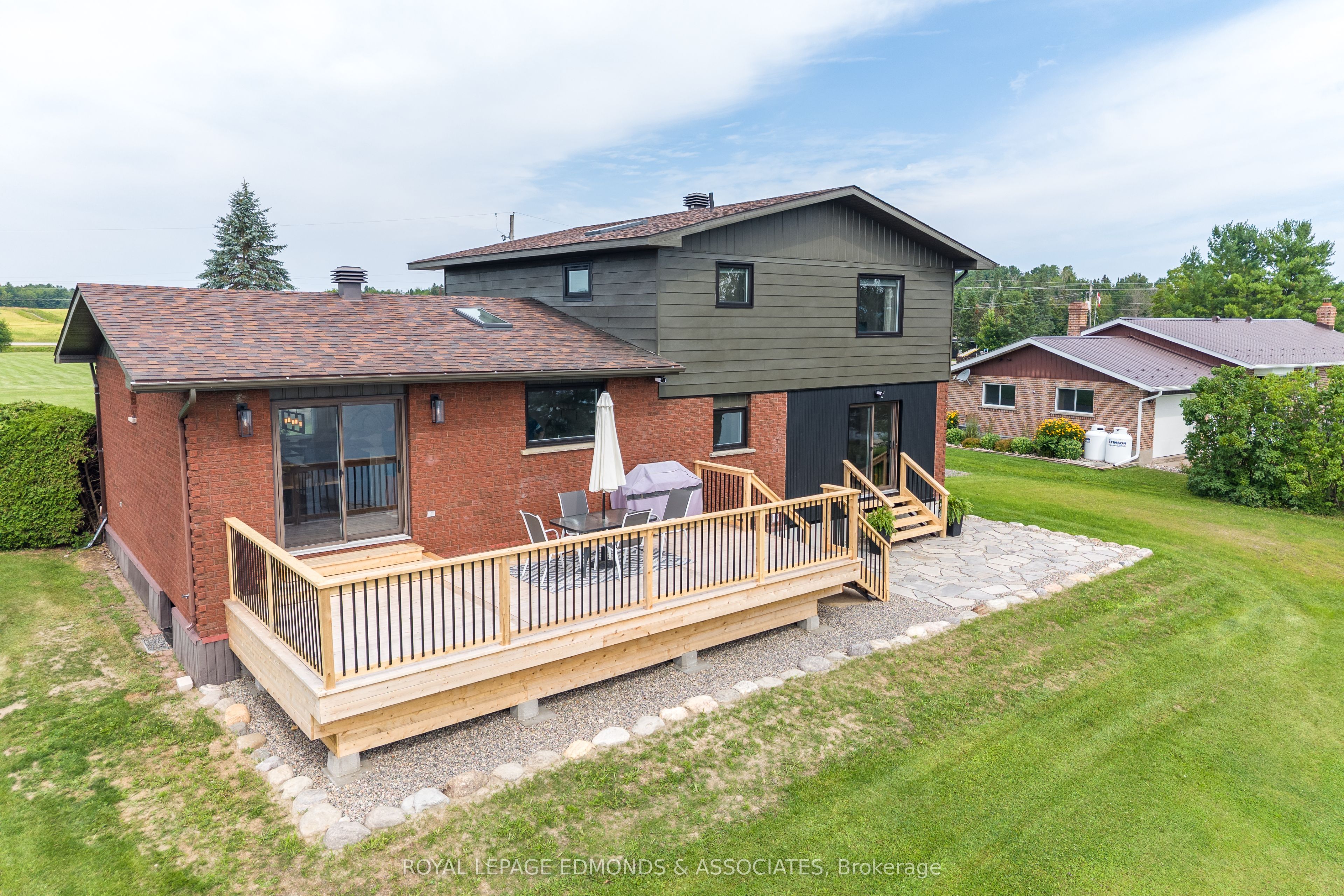 29 Lachance Trail Property Photo 5