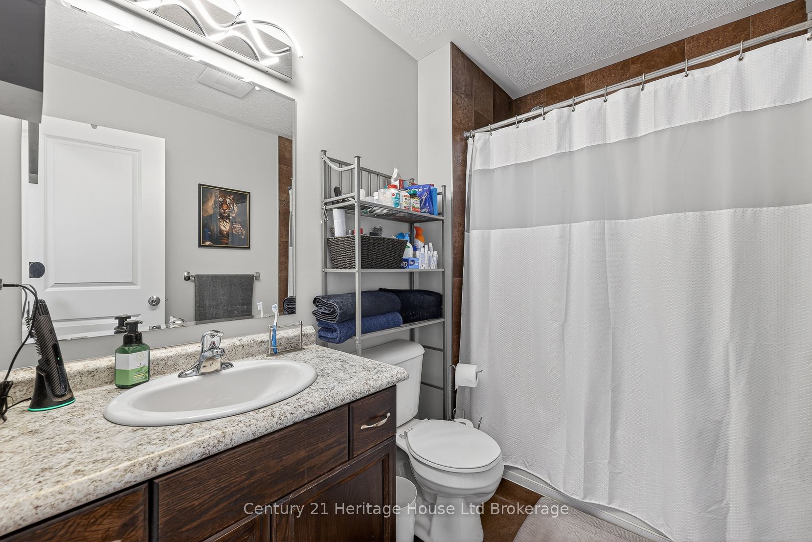 1180 Caen Avenue Property Photo 19
