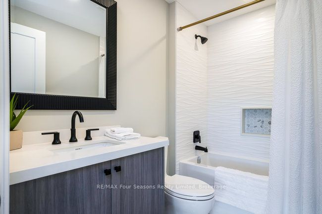 101 Grindelwald Court Property Photo 40