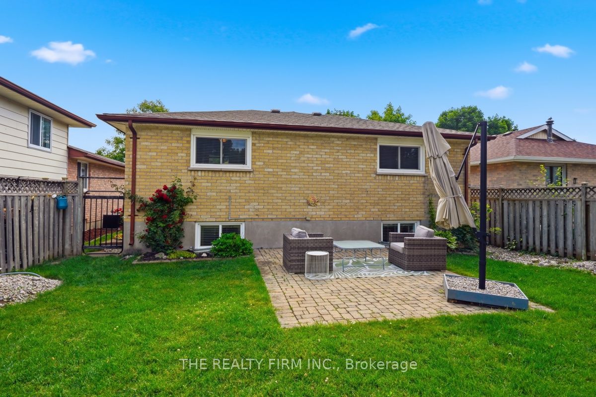 43 Clara Crescent Property Photo 34
