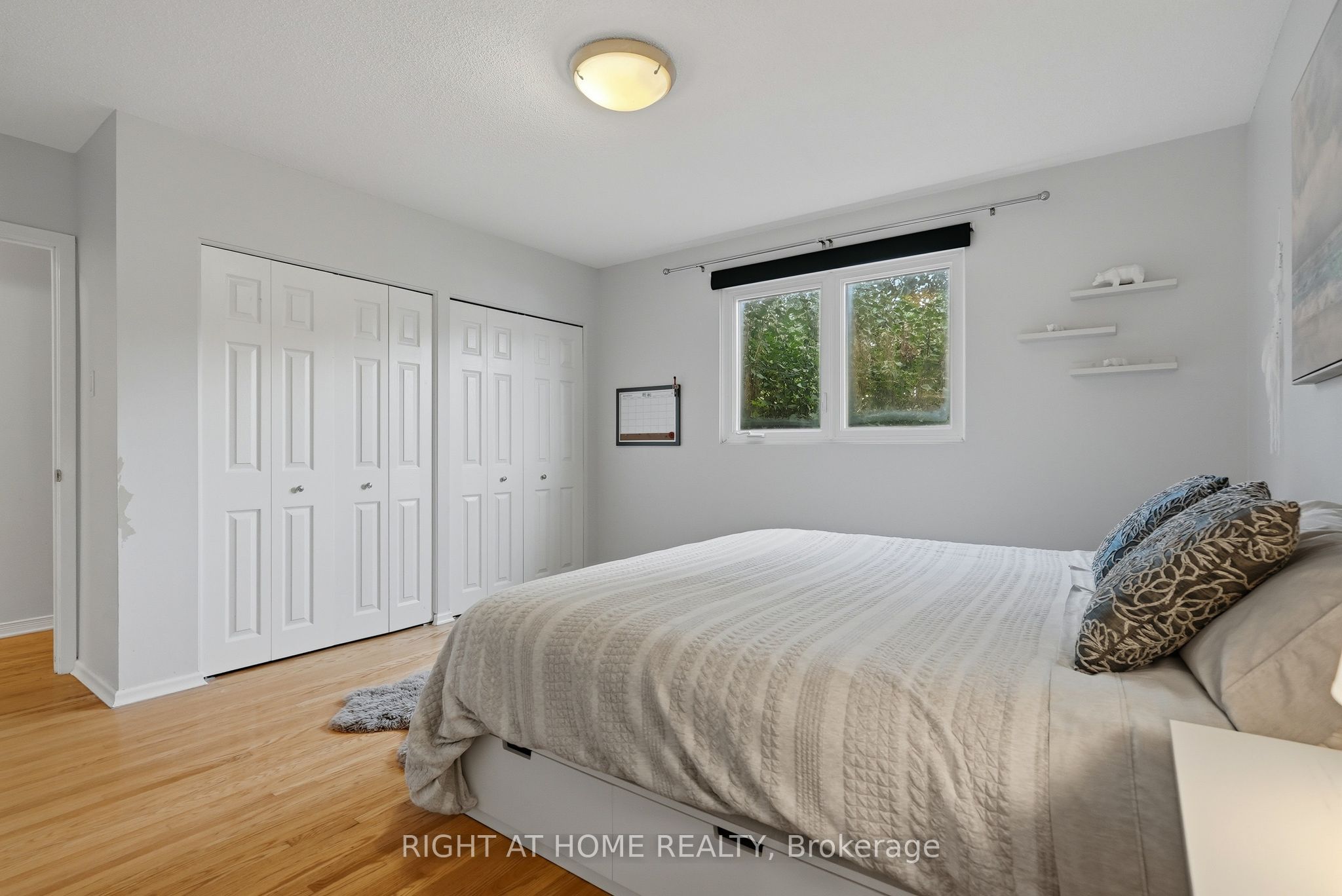 1272 Collins Avenue Property Photo 10