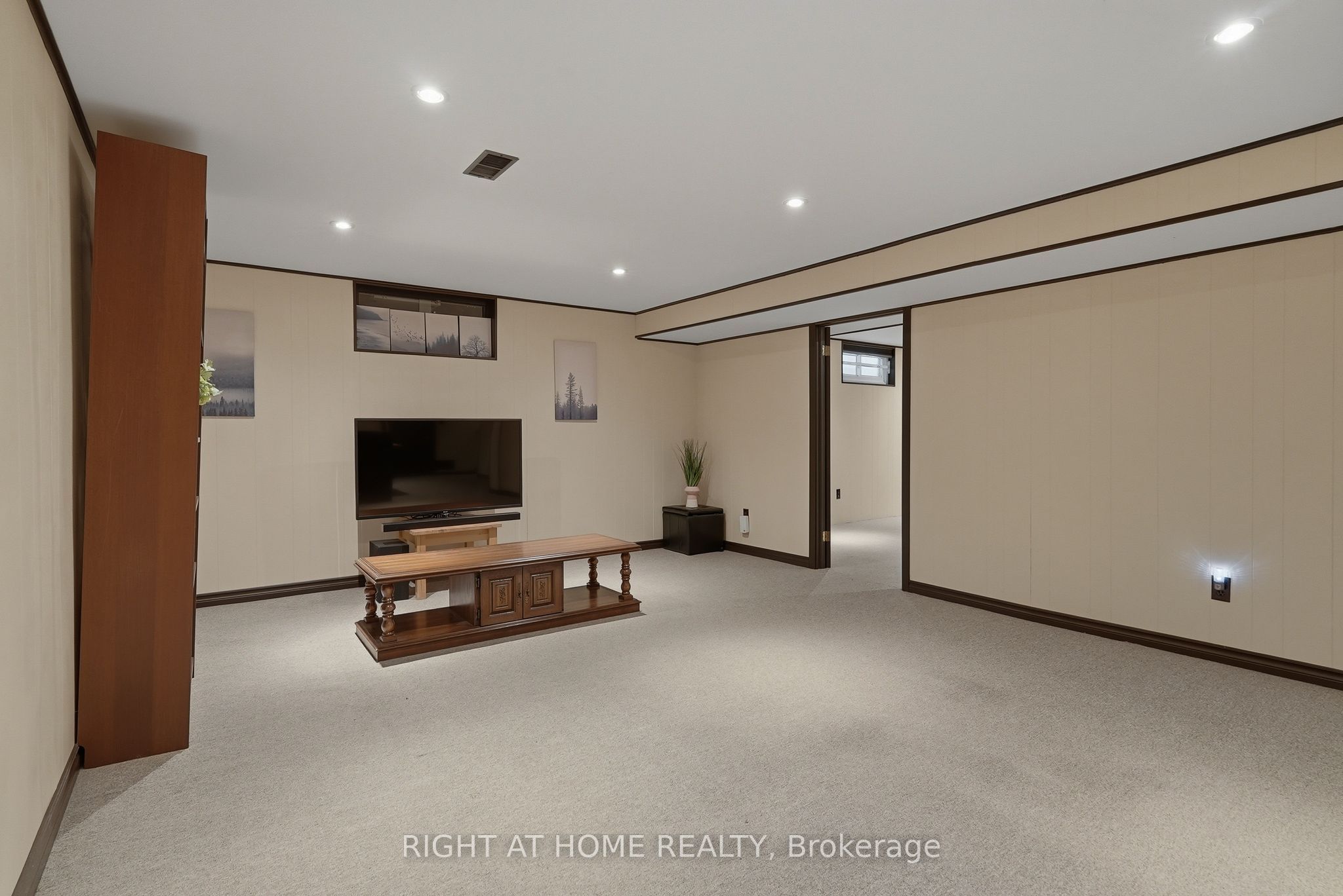 1272 Collins Avenue Property Photo 19