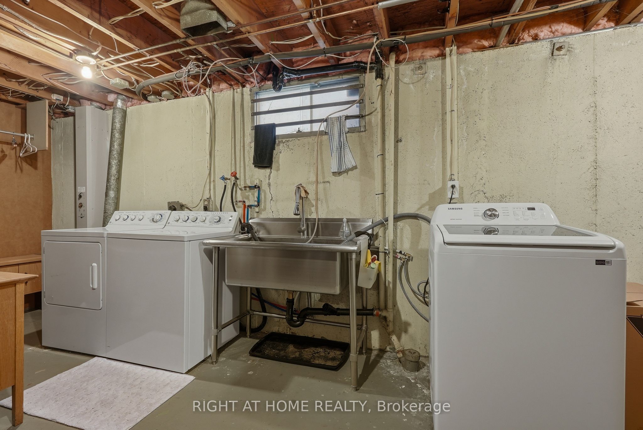 1272 Collins Avenue Property Photo 23